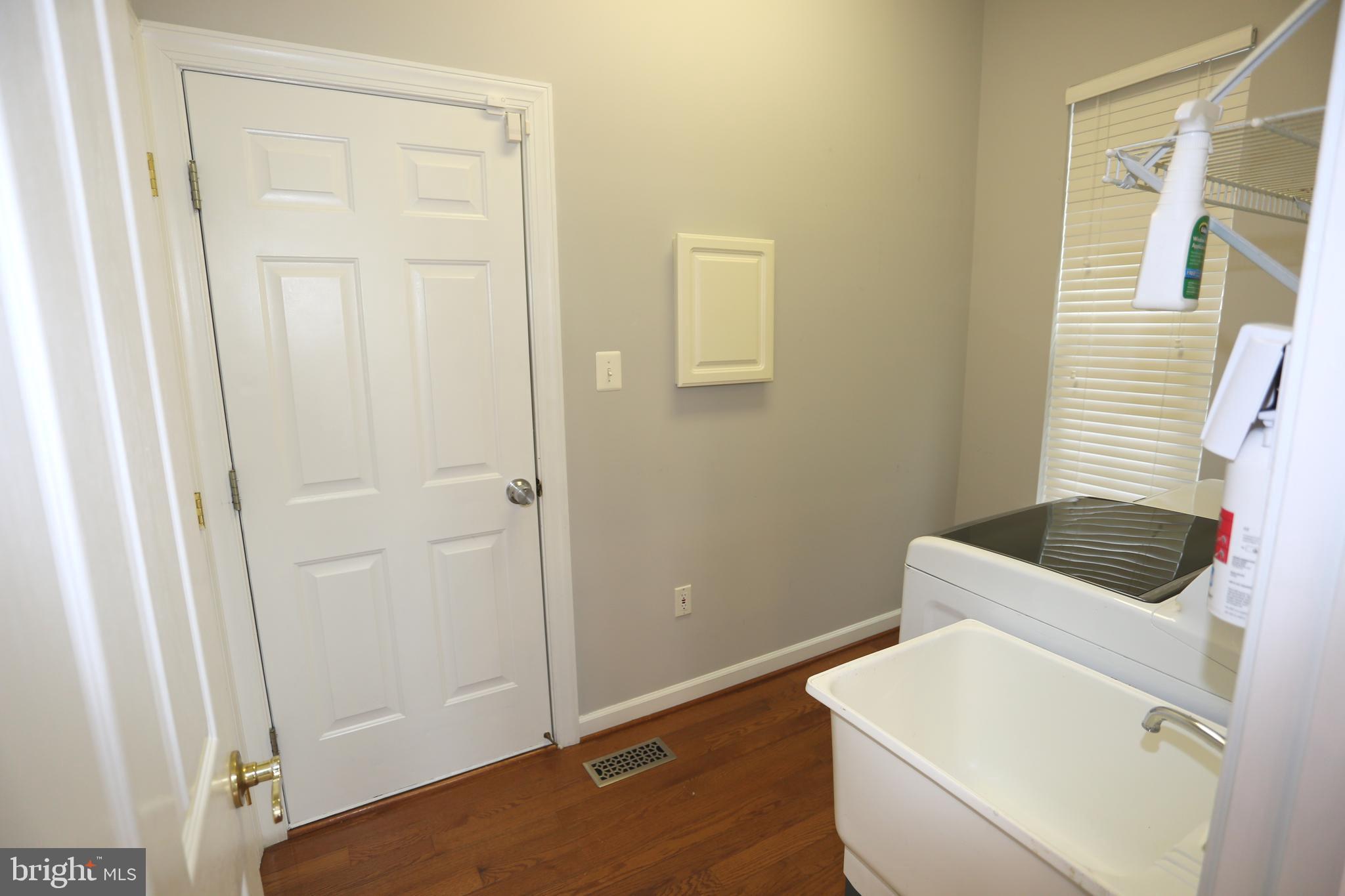 POTOMAC OAKS - Residential