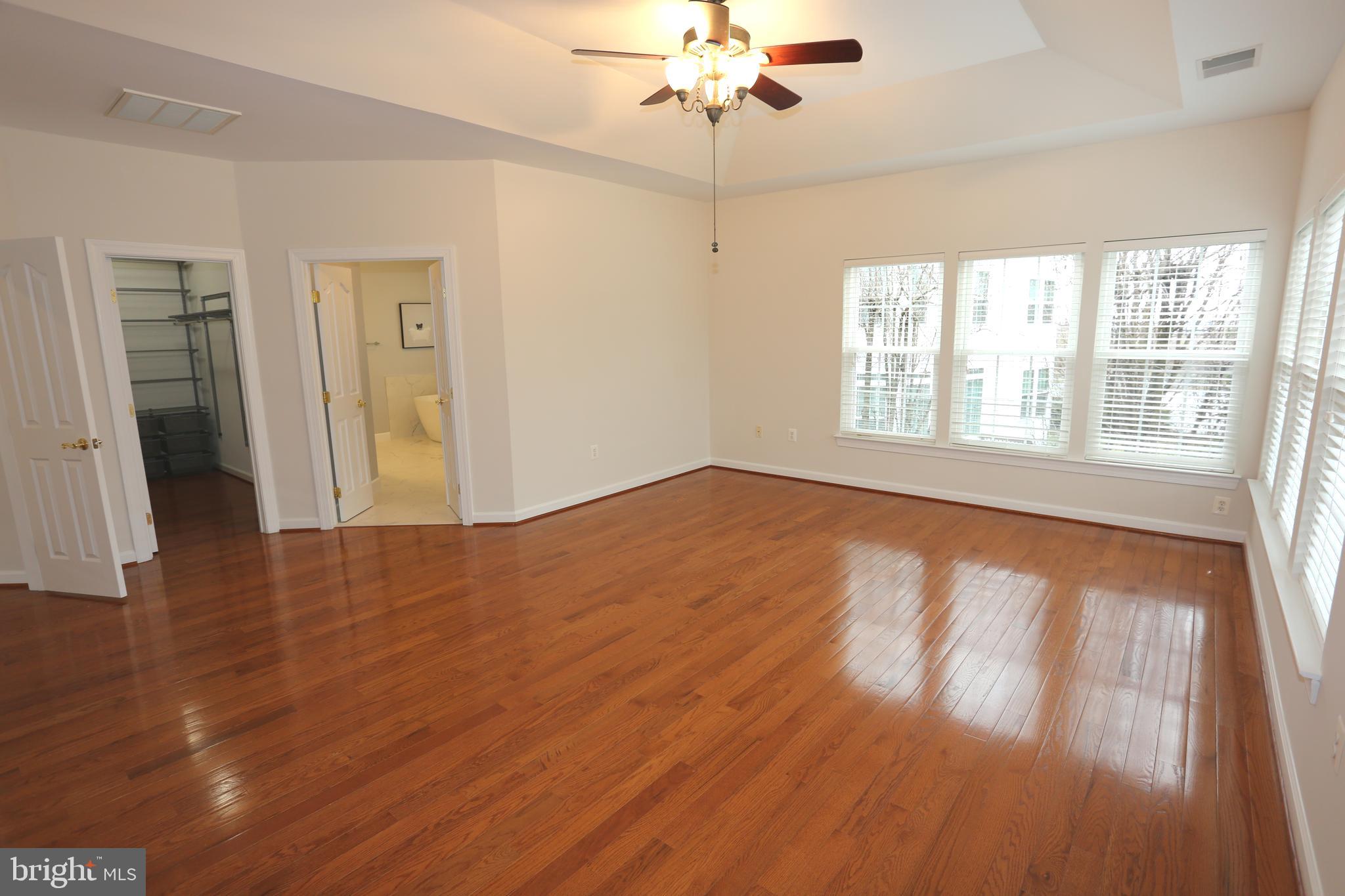 POTOMAC OAKS - Residential