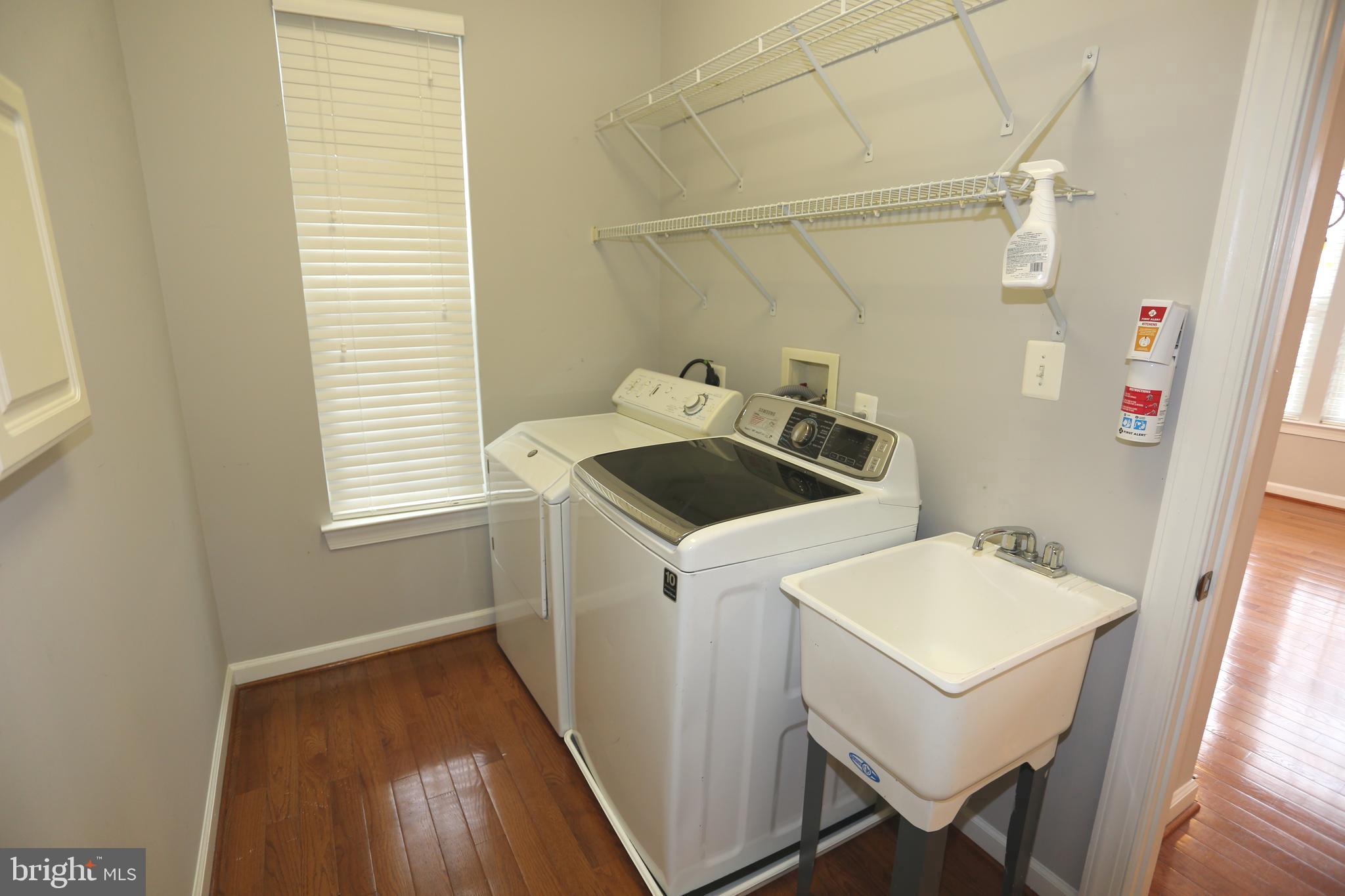 POTOMAC OAKS - Residential