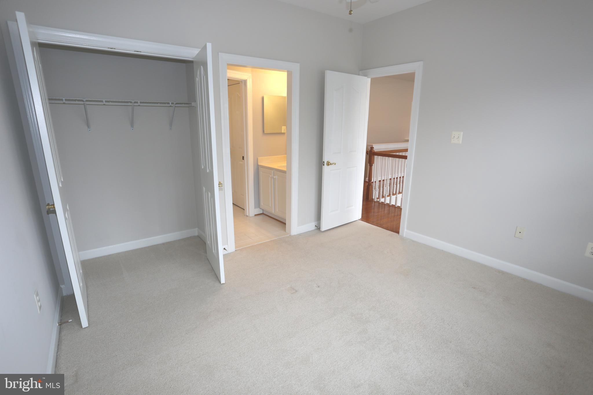 POTOMAC OAKS - Residential