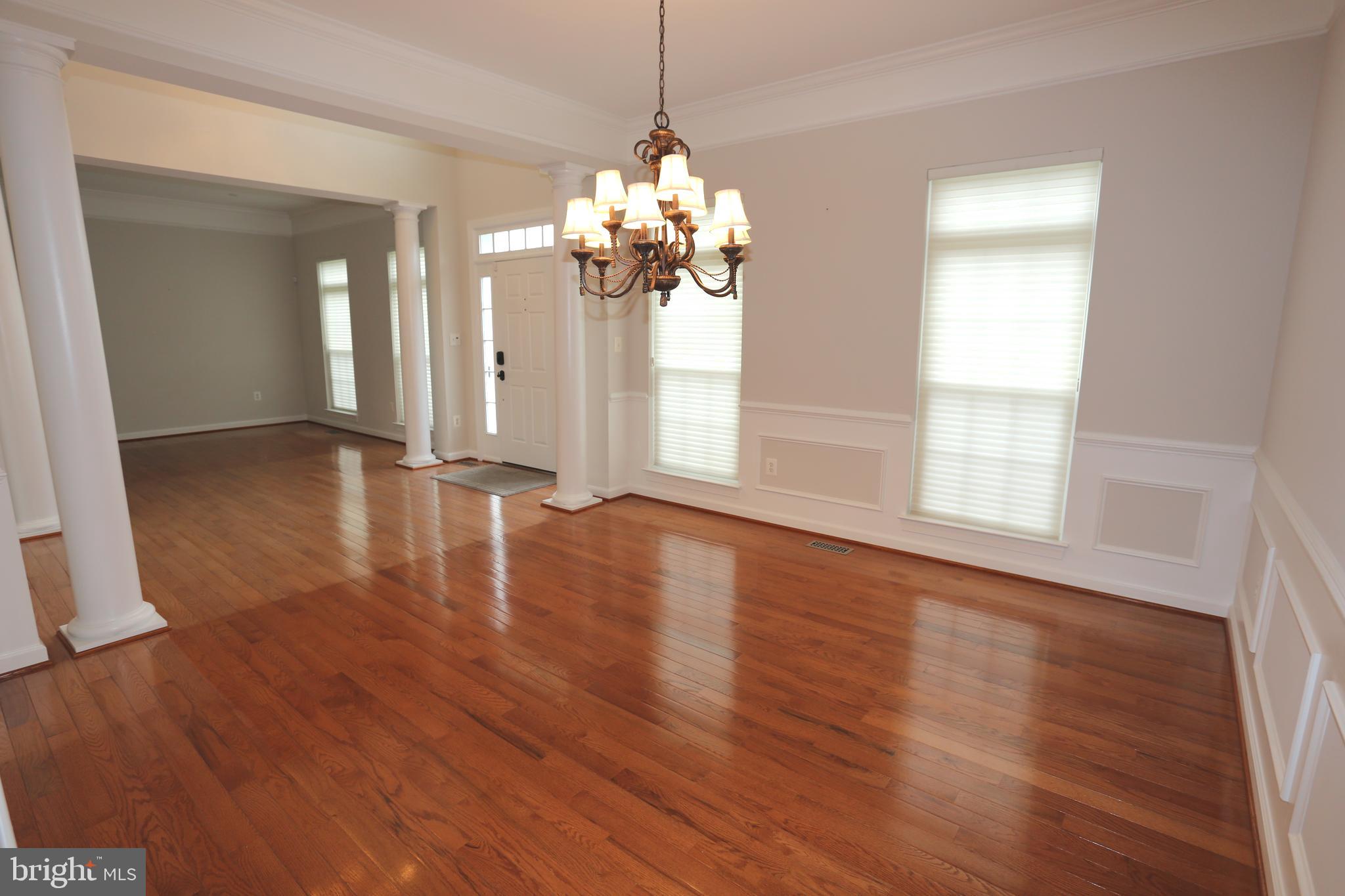 POTOMAC OAKS - Residential