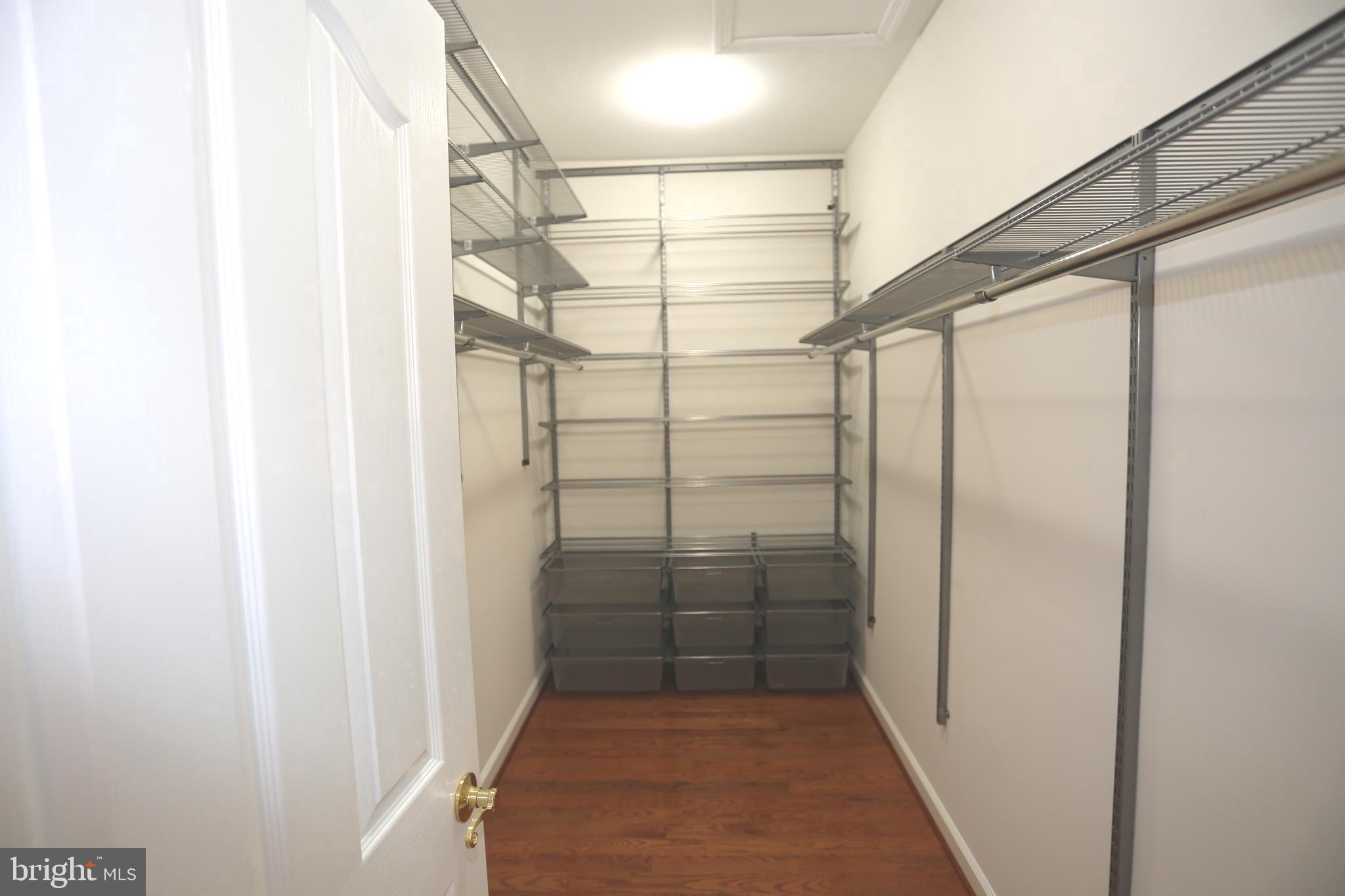 POTOMAC OAKS - Residential