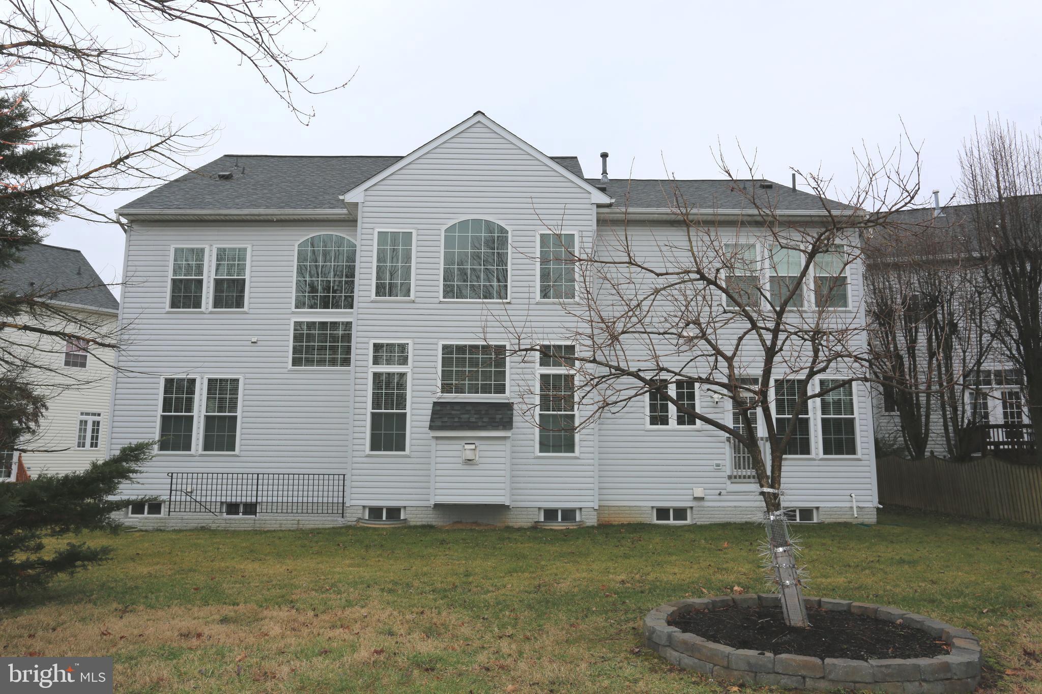 POTOMAC OAKS - Residential