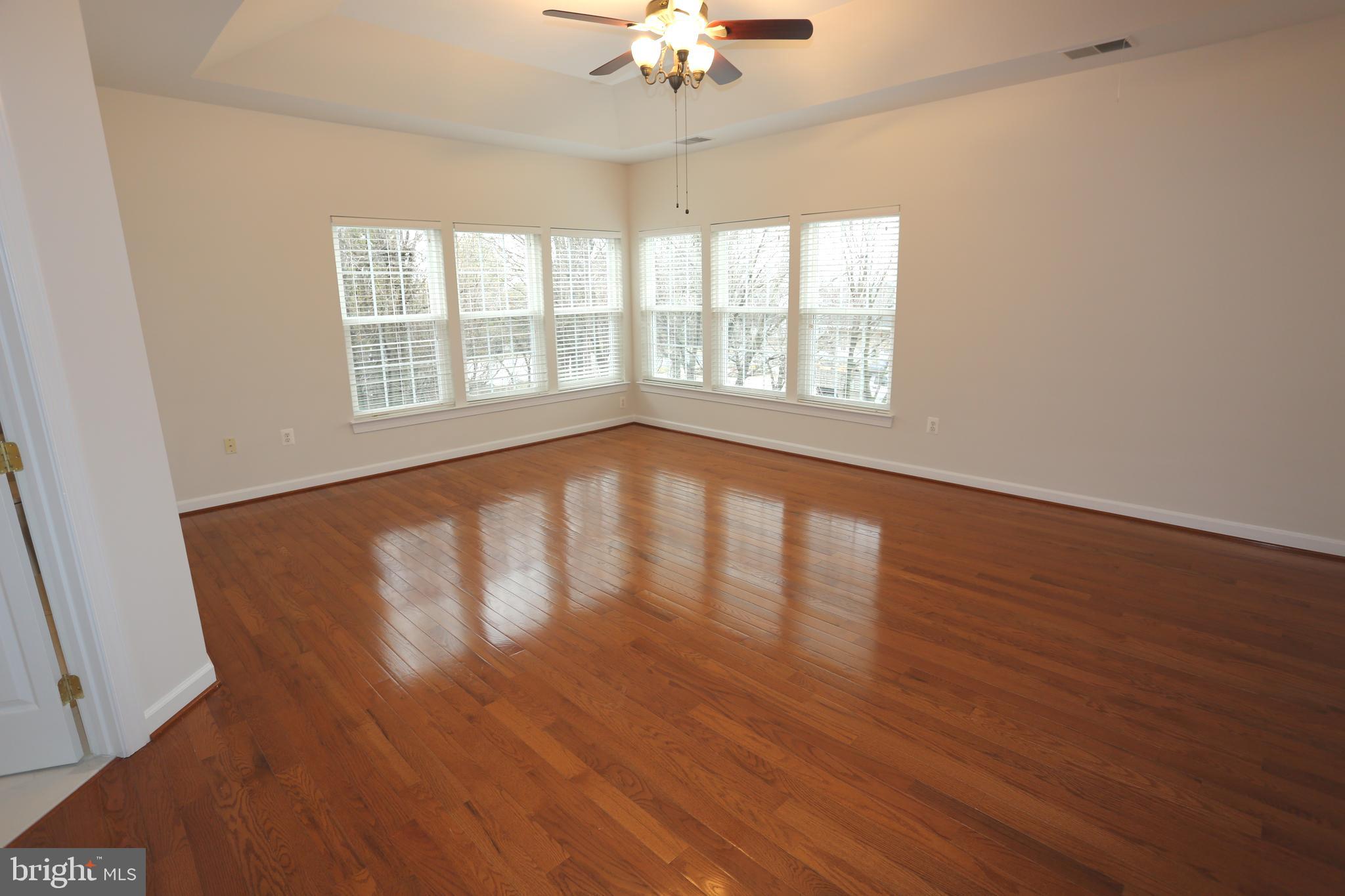 POTOMAC OAKS - Residential