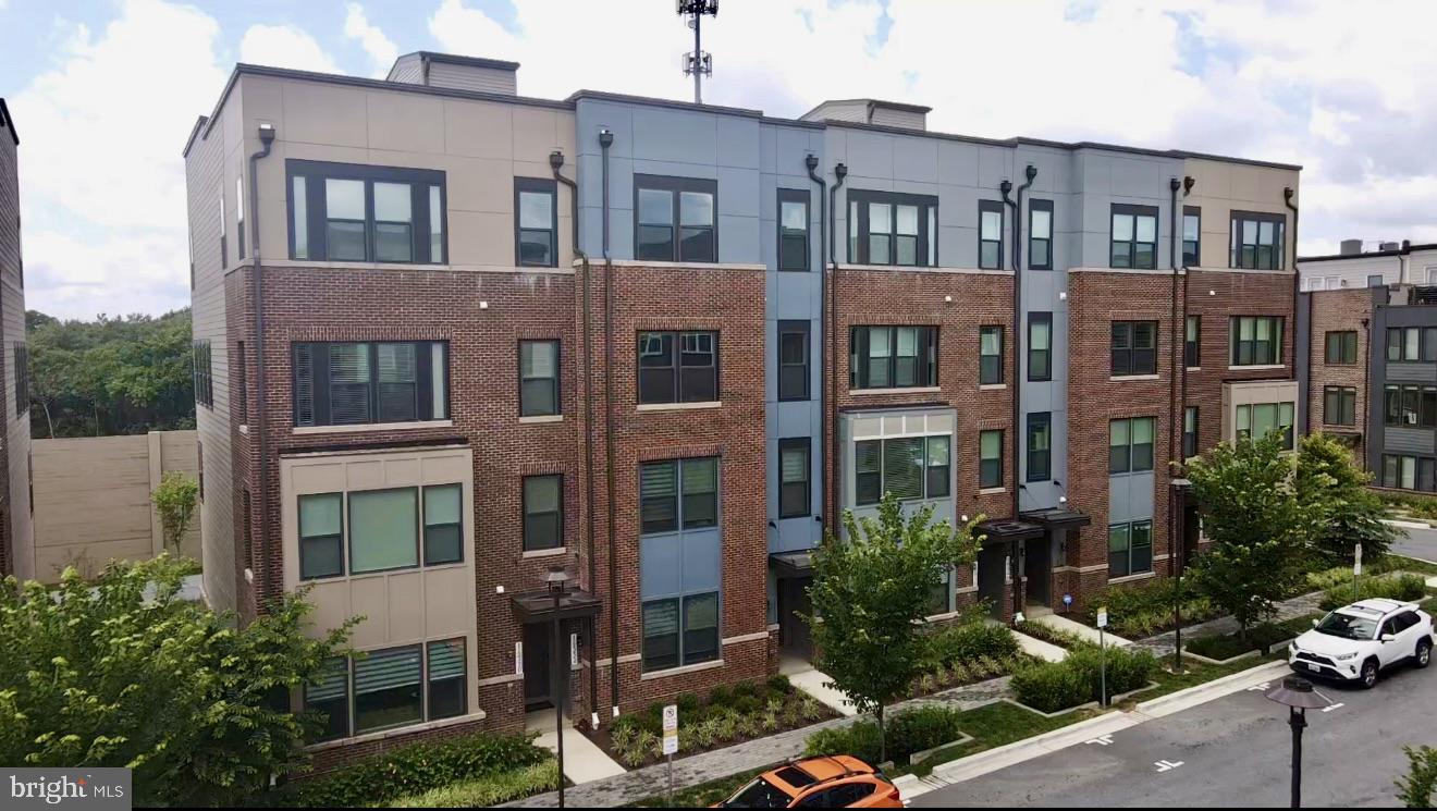 WESTSIDE AT SHADY GROVE METRO - Residential Lease