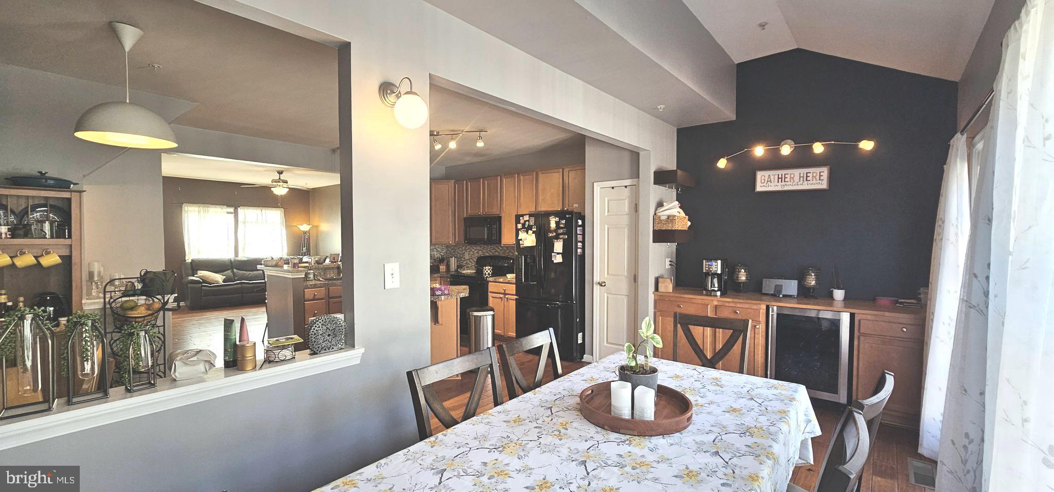 TANYARD SPRINGS - Residential