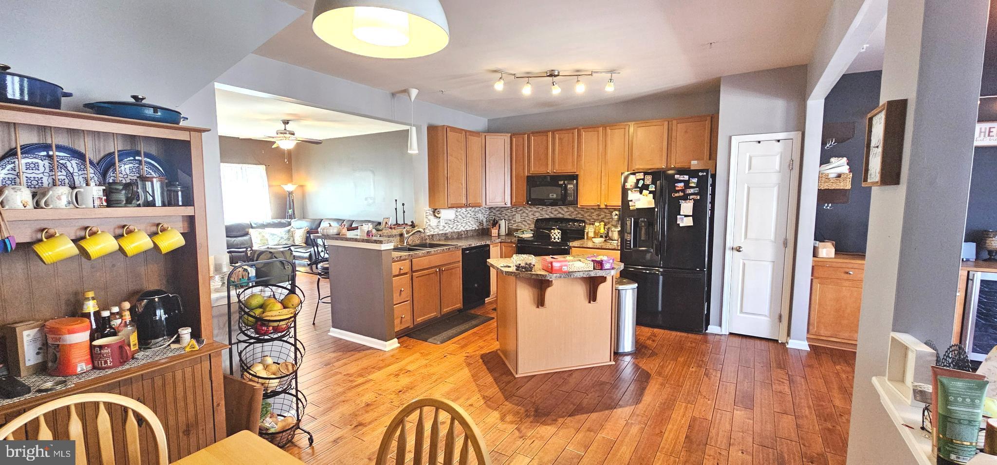 TANYARD SPRINGS - Residential