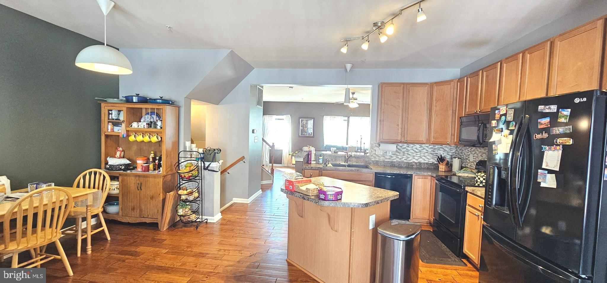 TANYARD SPRINGS - Residential