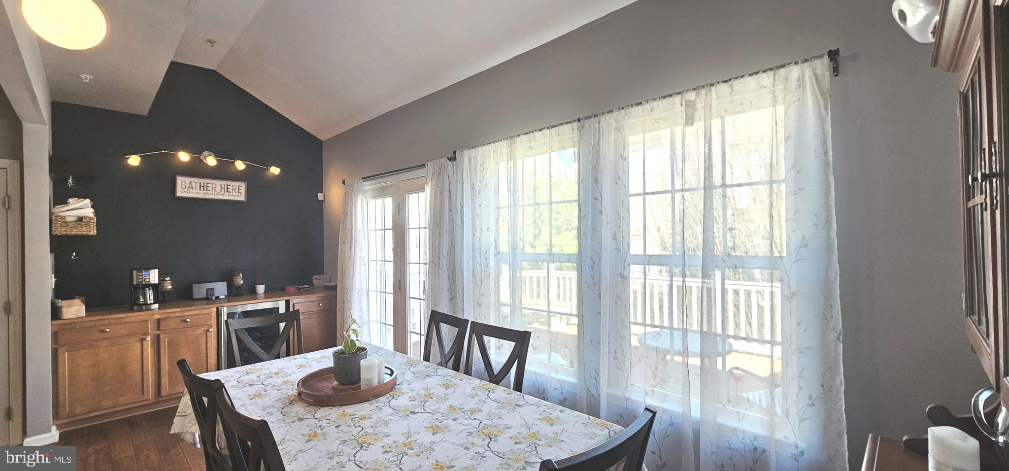 TANYARD SPRINGS - Residential