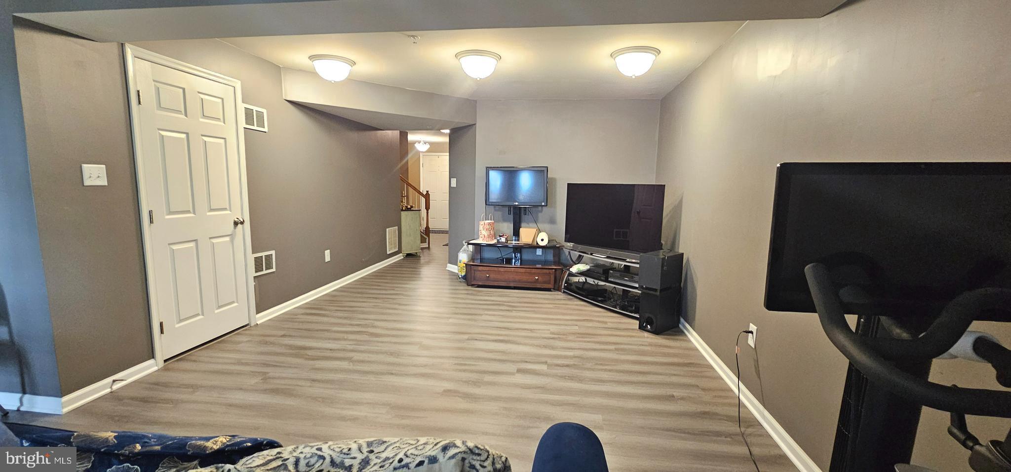 TANYARD SPRINGS - Residential