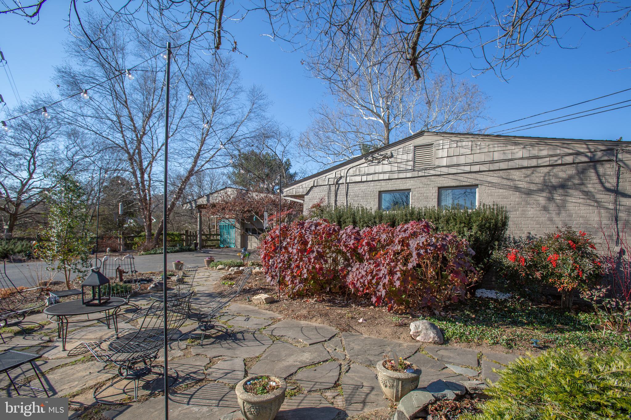 NORMANDY VILLAGE - Residential