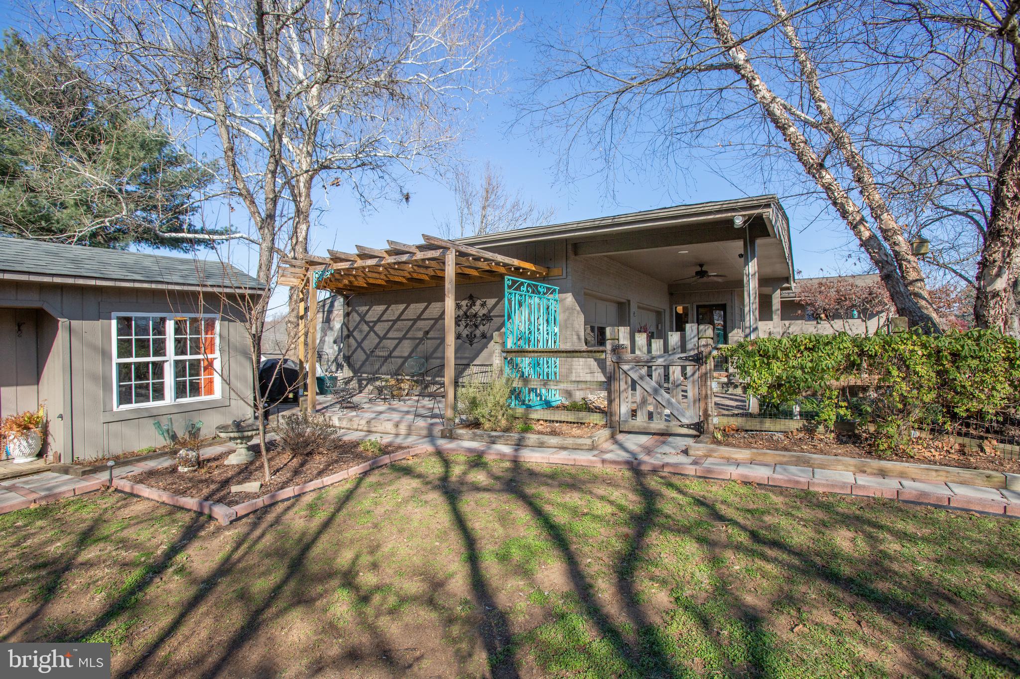 NORMANDY VILLAGE - Residential