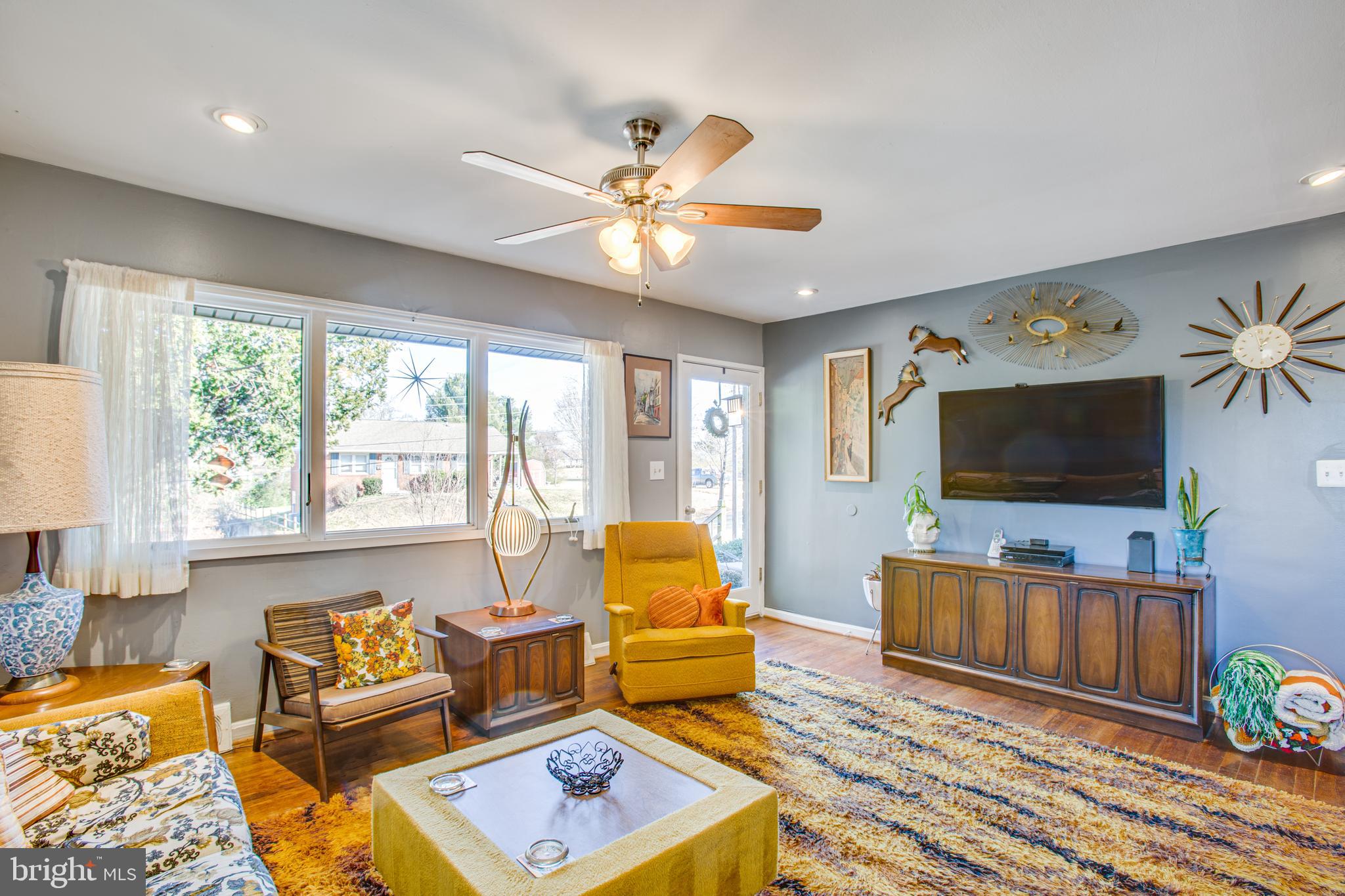 NORMANDY VILLAGE - Residential