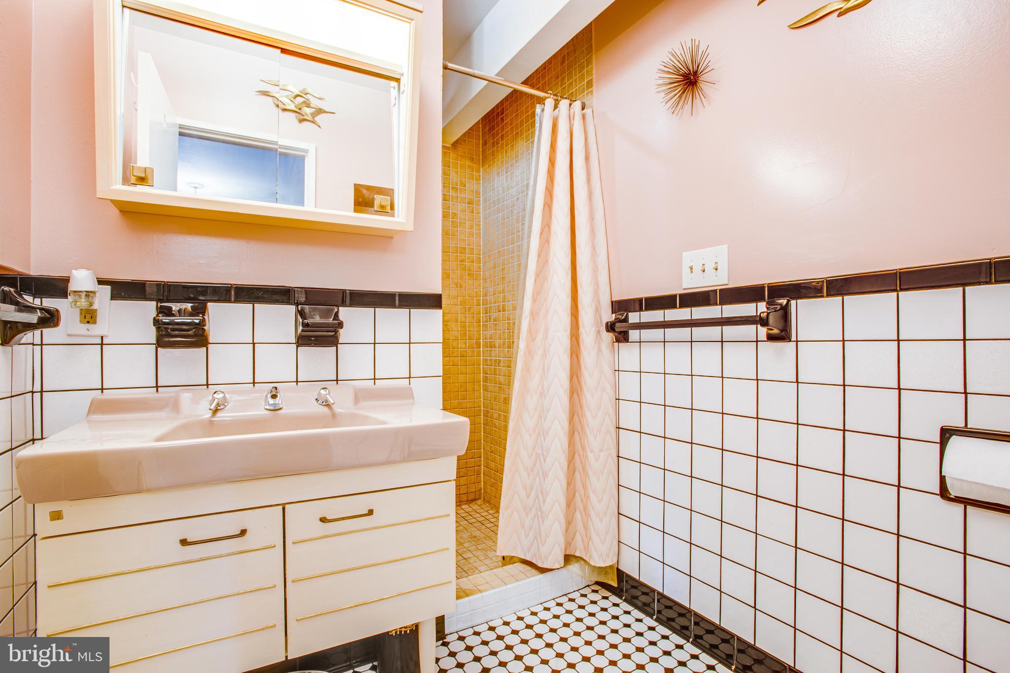 NORMANDY VILLAGE - Residential