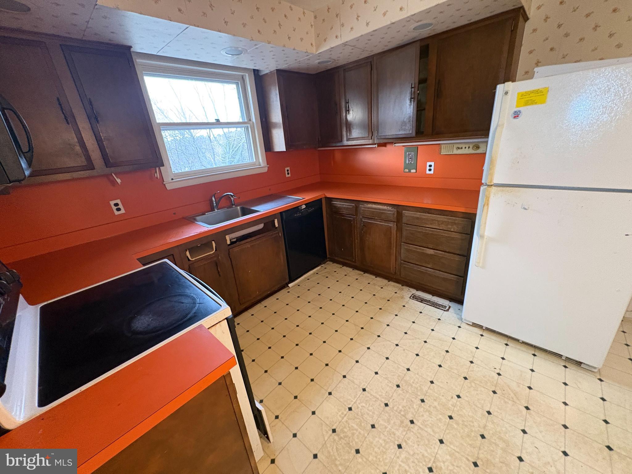 GREENDALE ESTATES - Residential