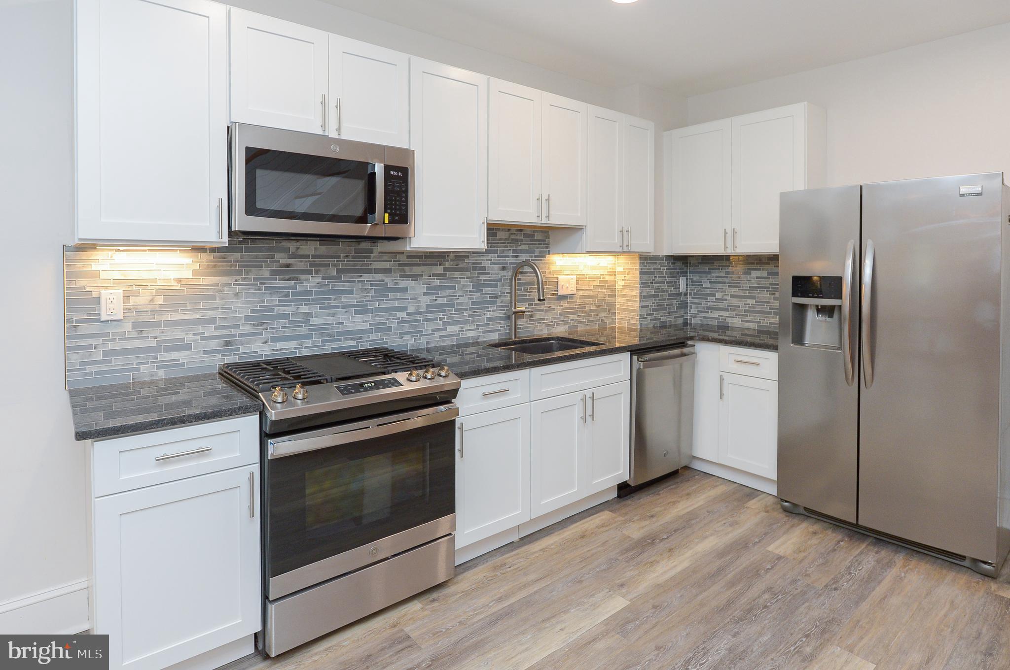 EAST FALLS - Residential