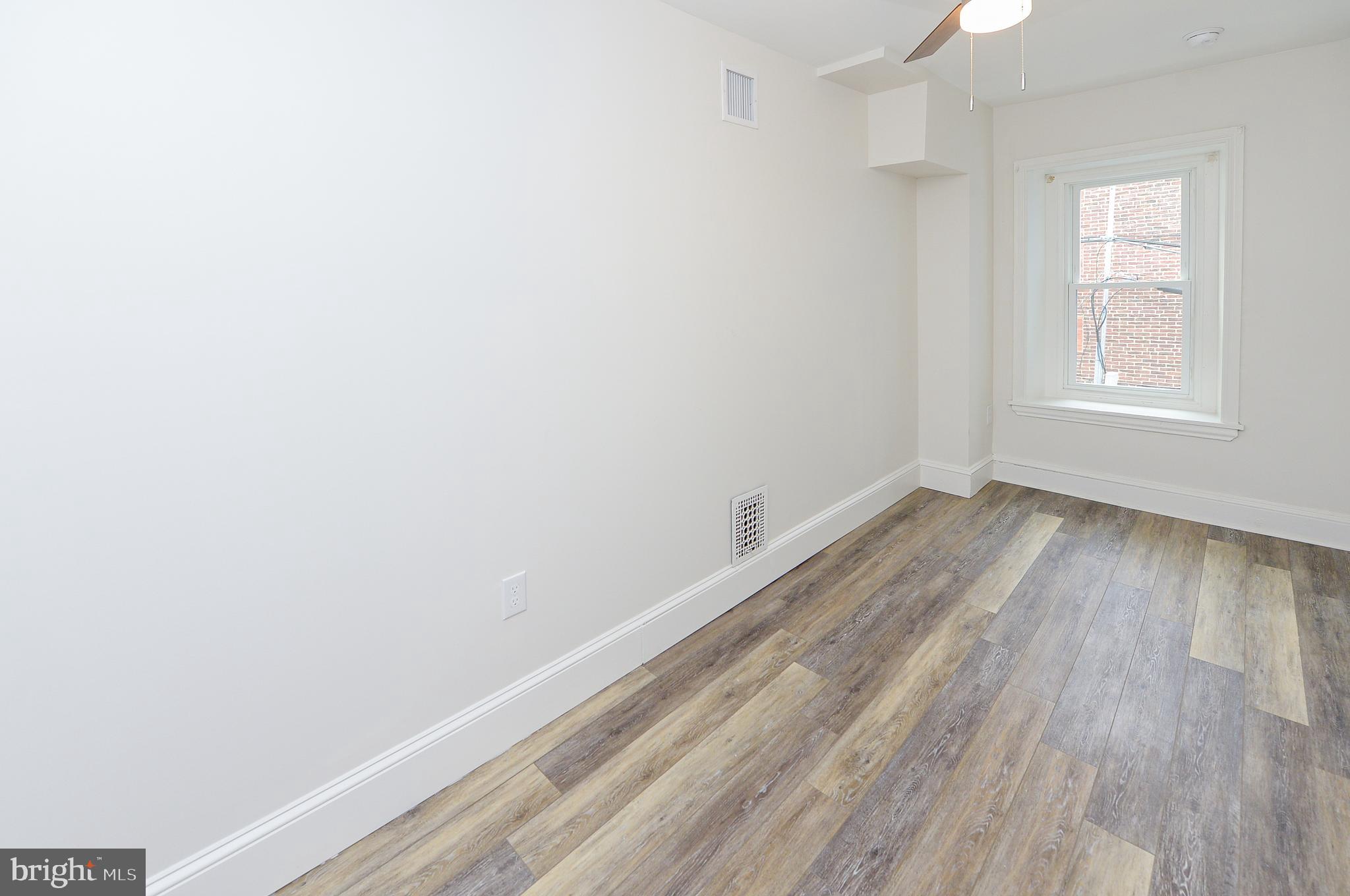 EAST FALLS - Residential