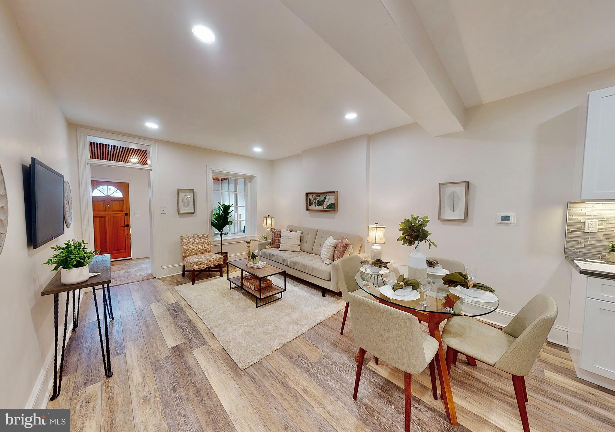 EAST FALLS - Residential