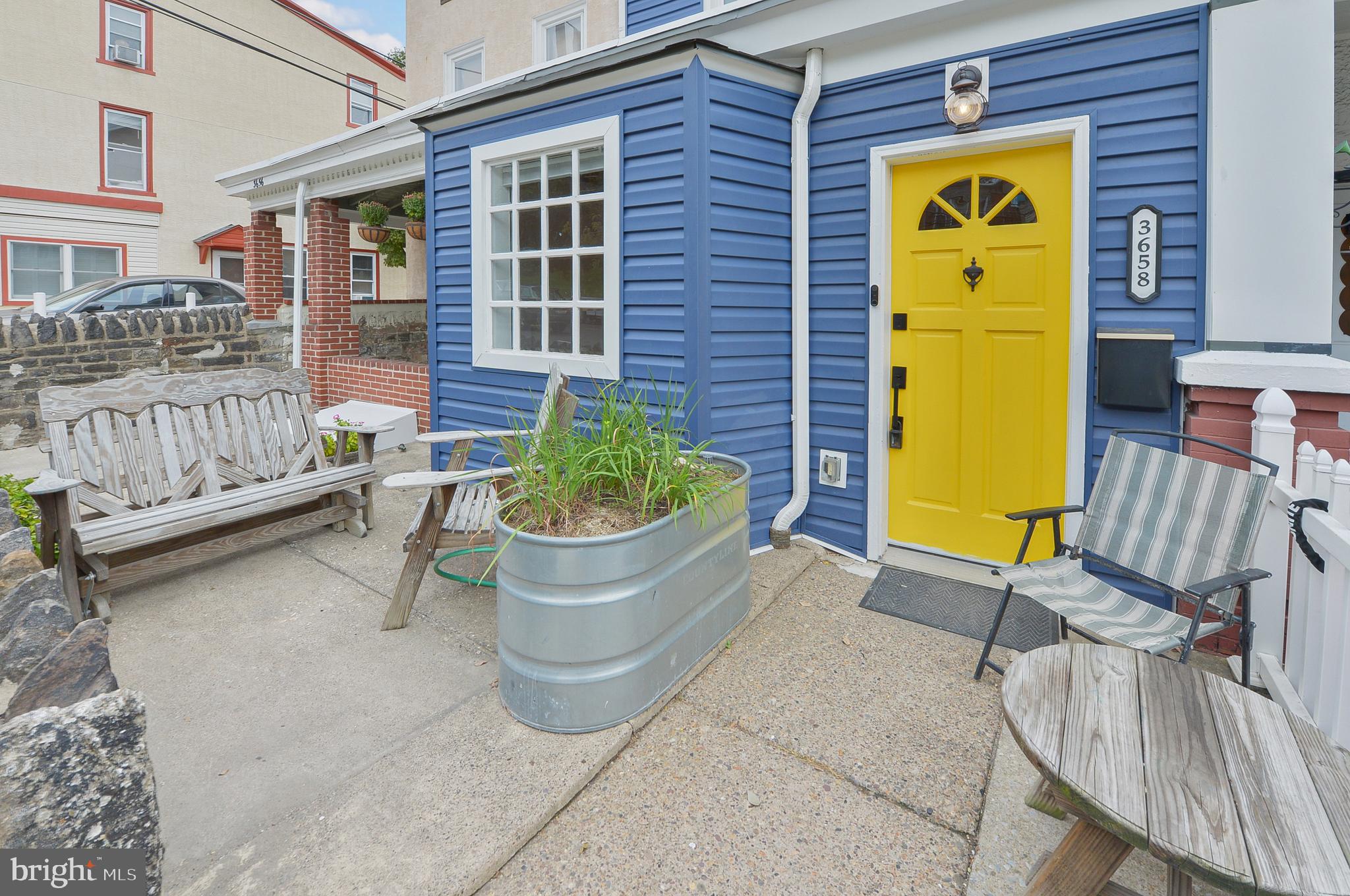 EAST FALLS - Residential