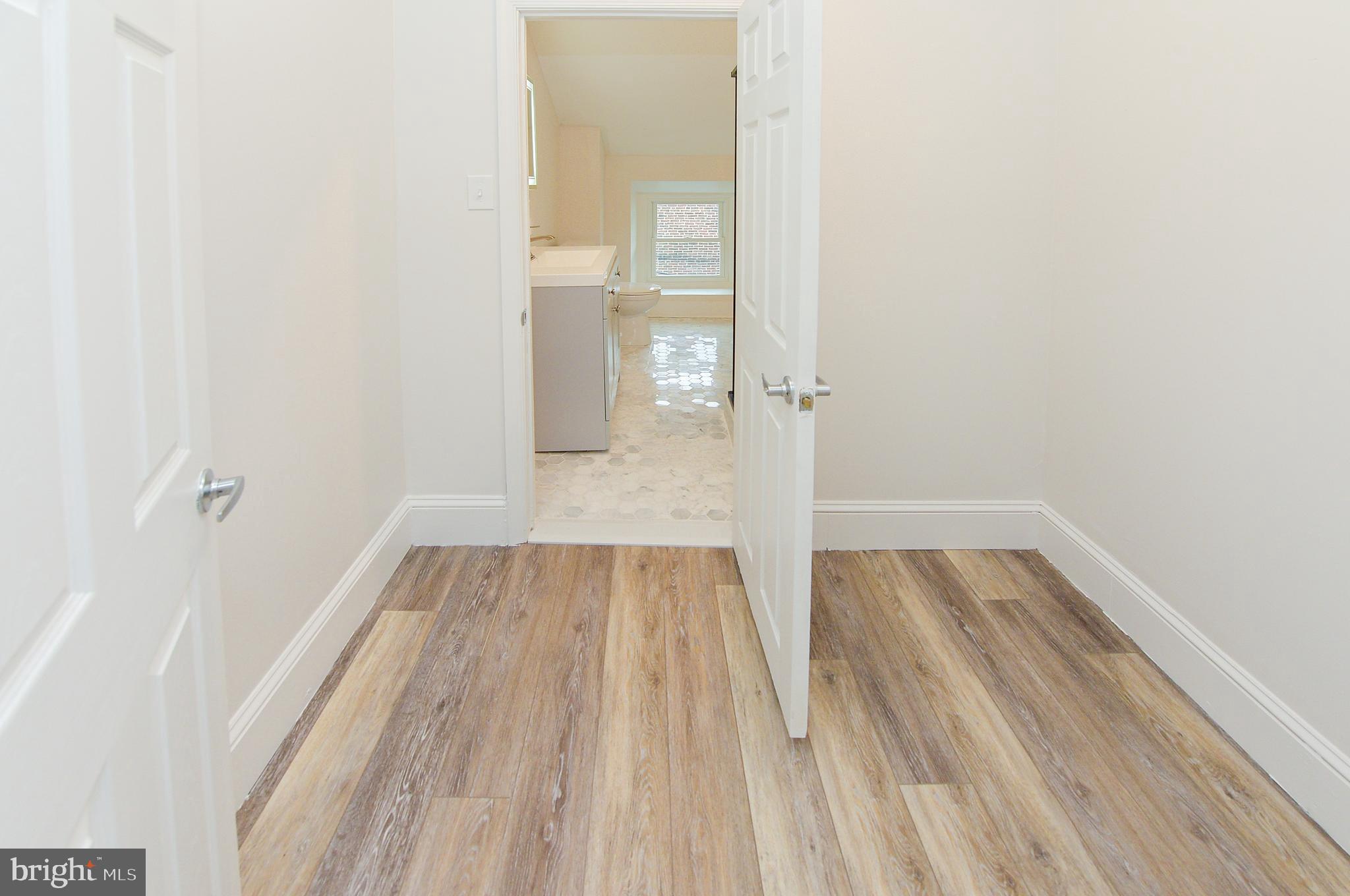 EAST FALLS - Residential