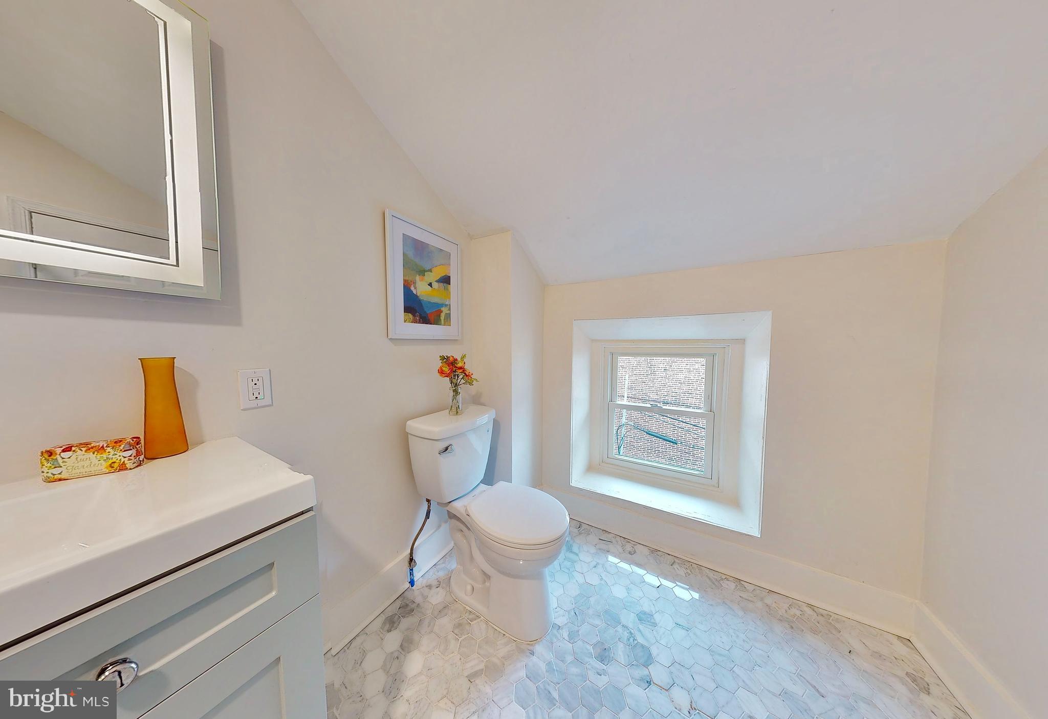 EAST FALLS - Residential