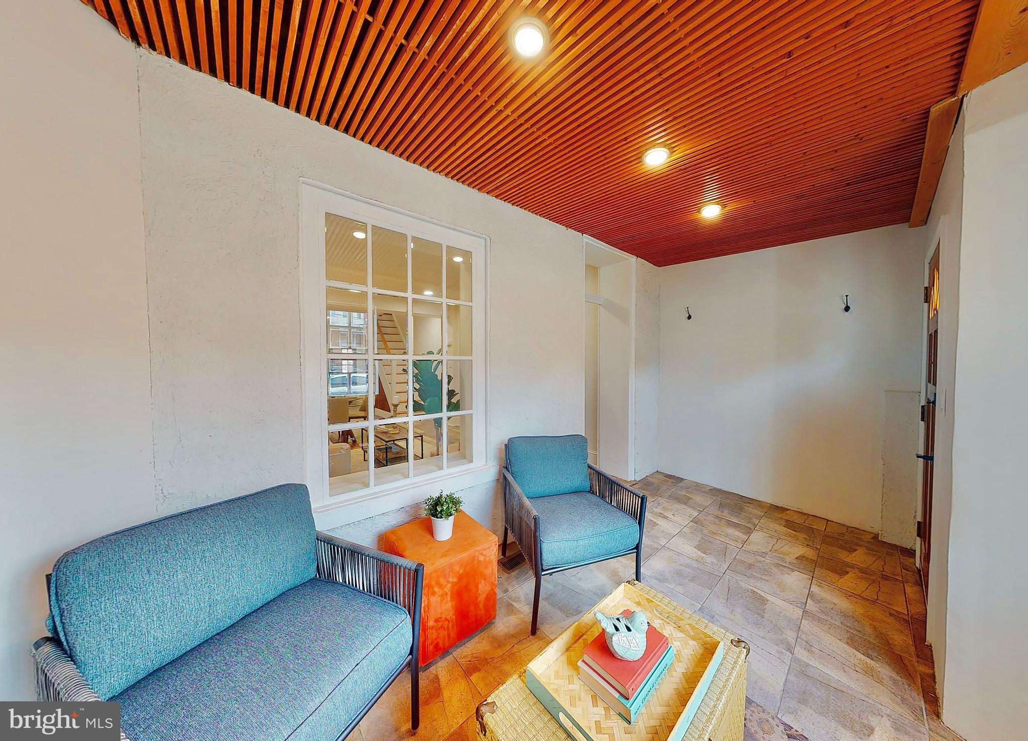 EAST FALLS - Residential