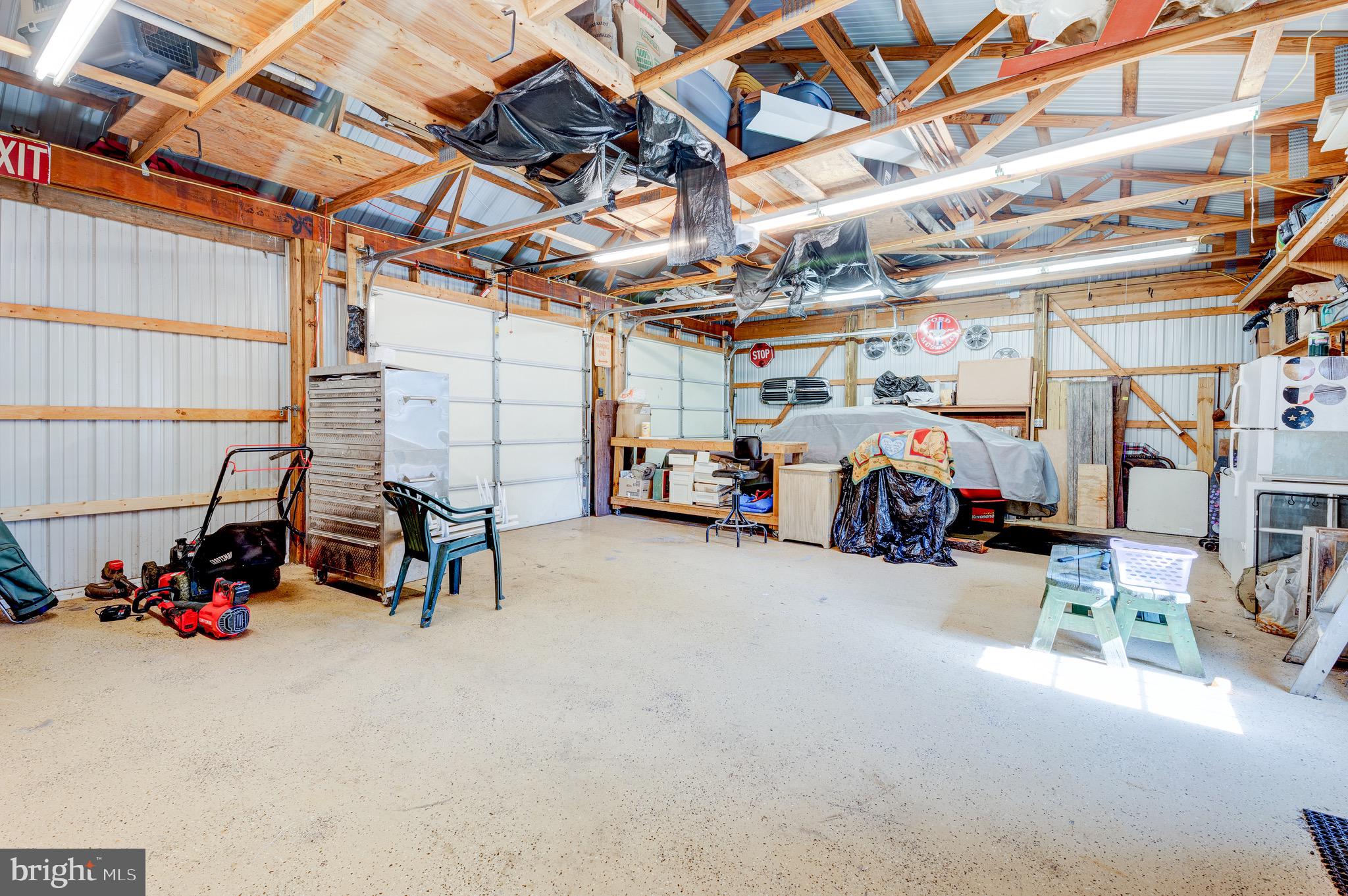 MAUGANSVILLE - Residential