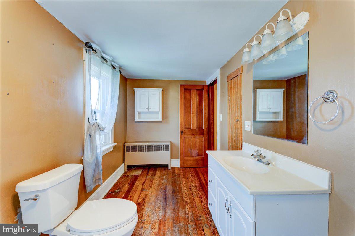 MAUGANSVILLE - Residential