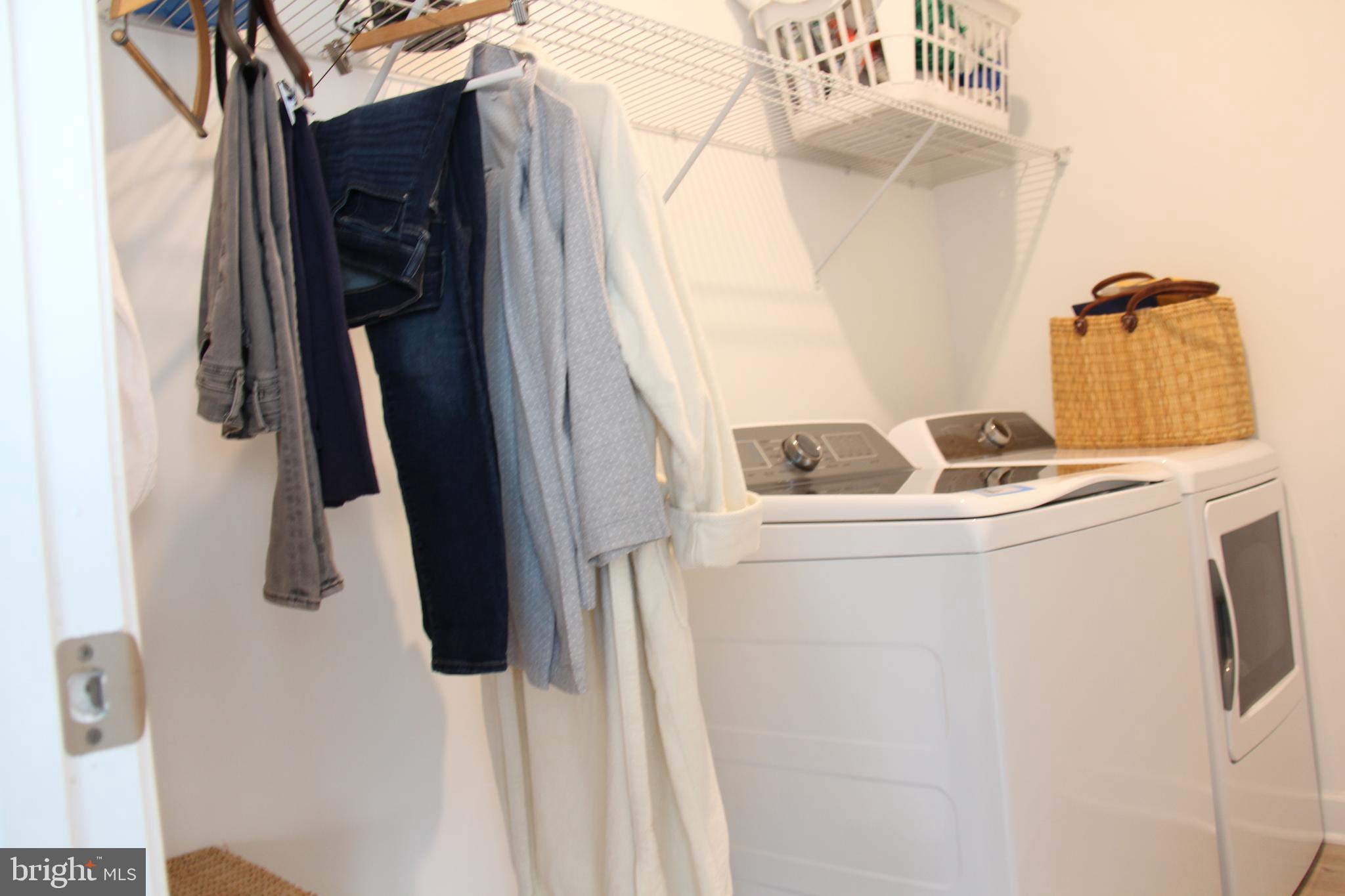 THE BOULEVARDS AT WESTFIELDS - Residential Lease