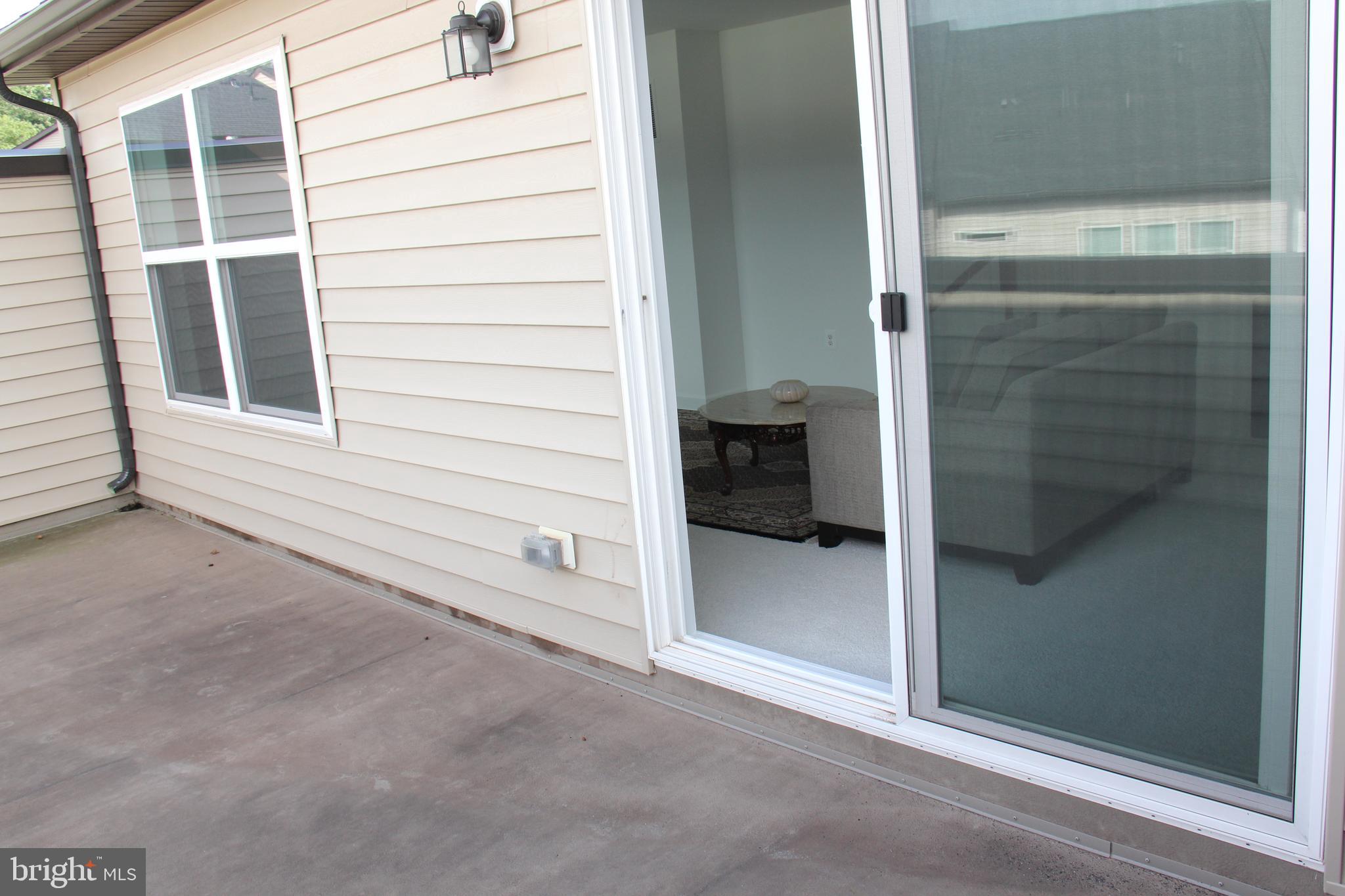 THE BOULEVARDS AT WESTFIELDS - Residential Lease