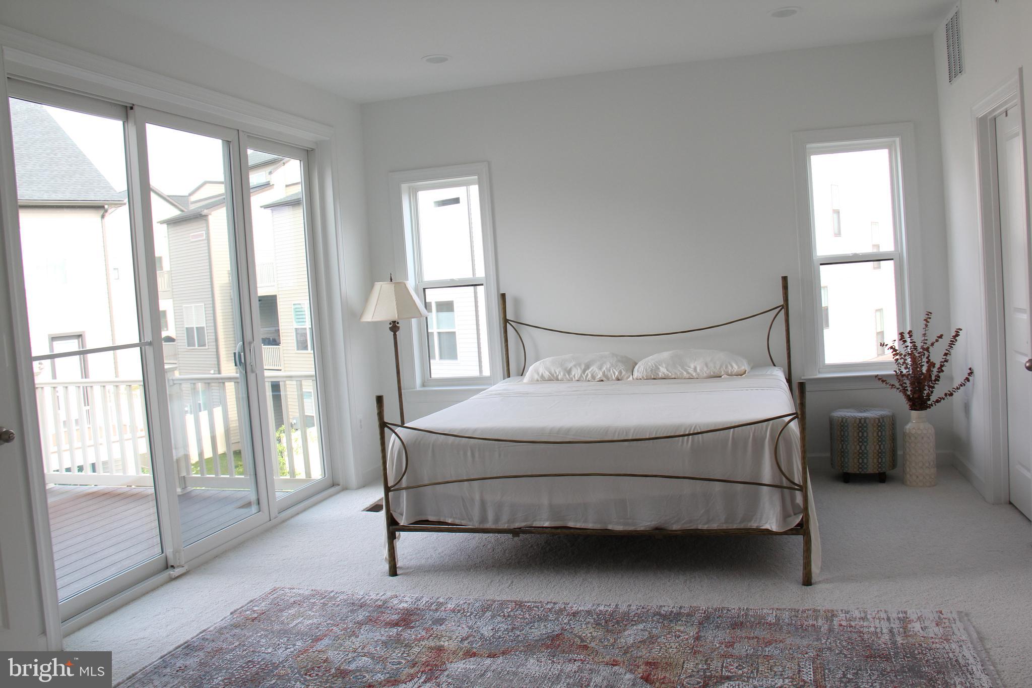 THE BOULEVARDS AT WESTFIELDS - Residential Lease