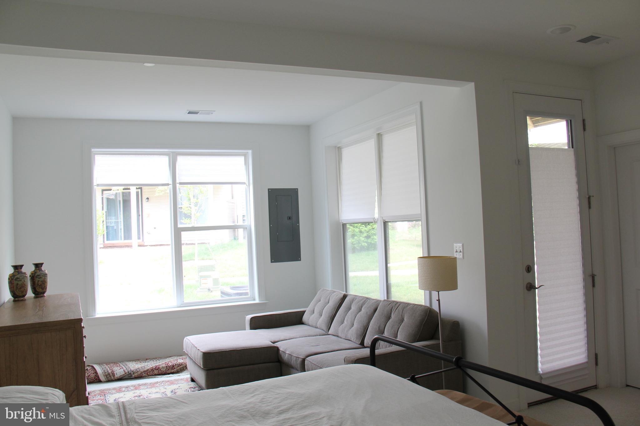 THE BOULEVARDS AT WESTFIELDS - Residential Lease