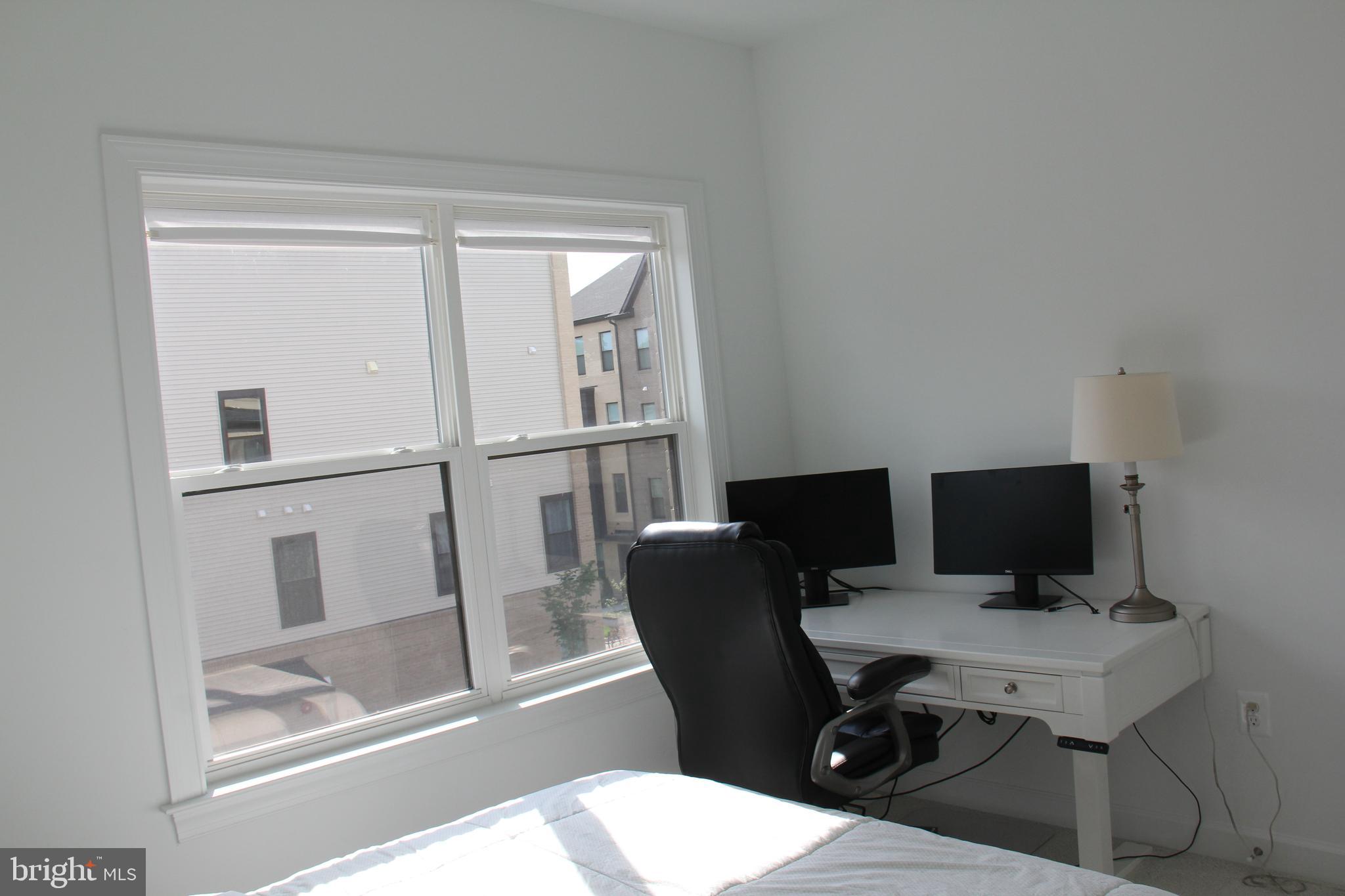 THE BOULEVARDS AT WESTFIELDS - Residential Lease