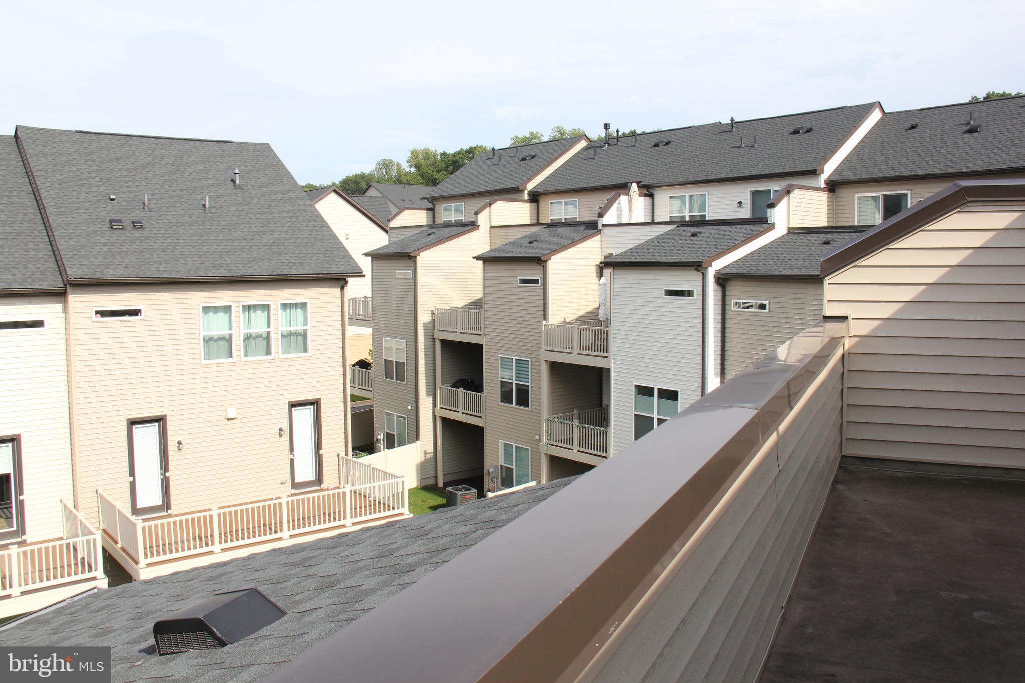 THE BOULEVARDS AT WESTFIELDS - Residential Lease