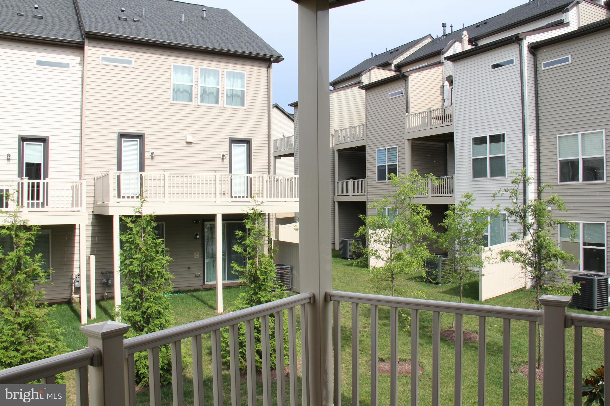 THE BOULEVARDS AT WESTFIELDS - Residential Lease