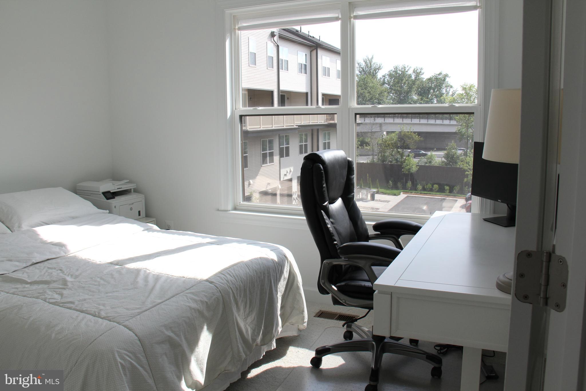 THE BOULEVARDS AT WESTFIELDS - Residential Lease