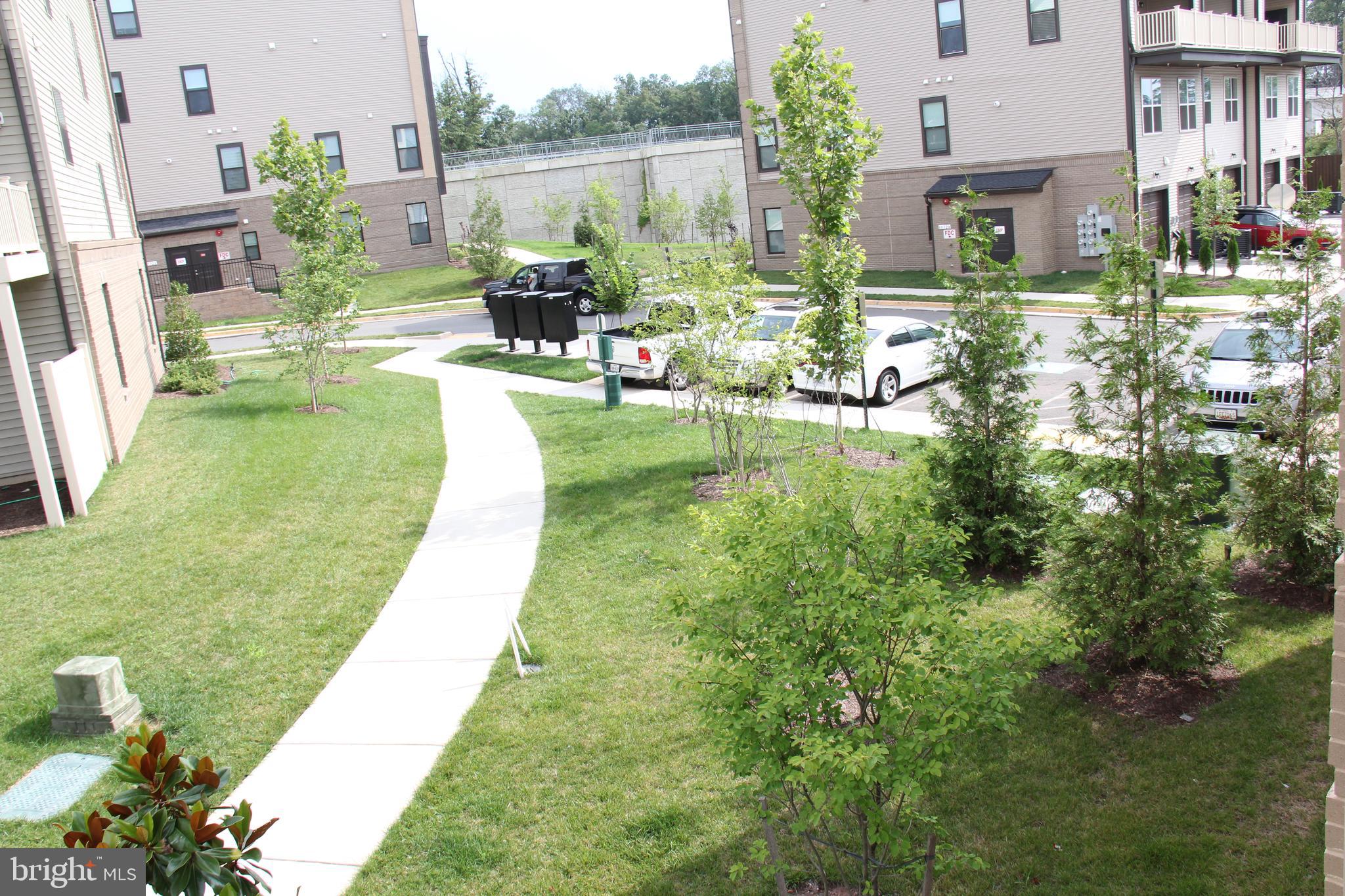 THE BOULEVARDS AT WESTFIELDS - Residential Lease