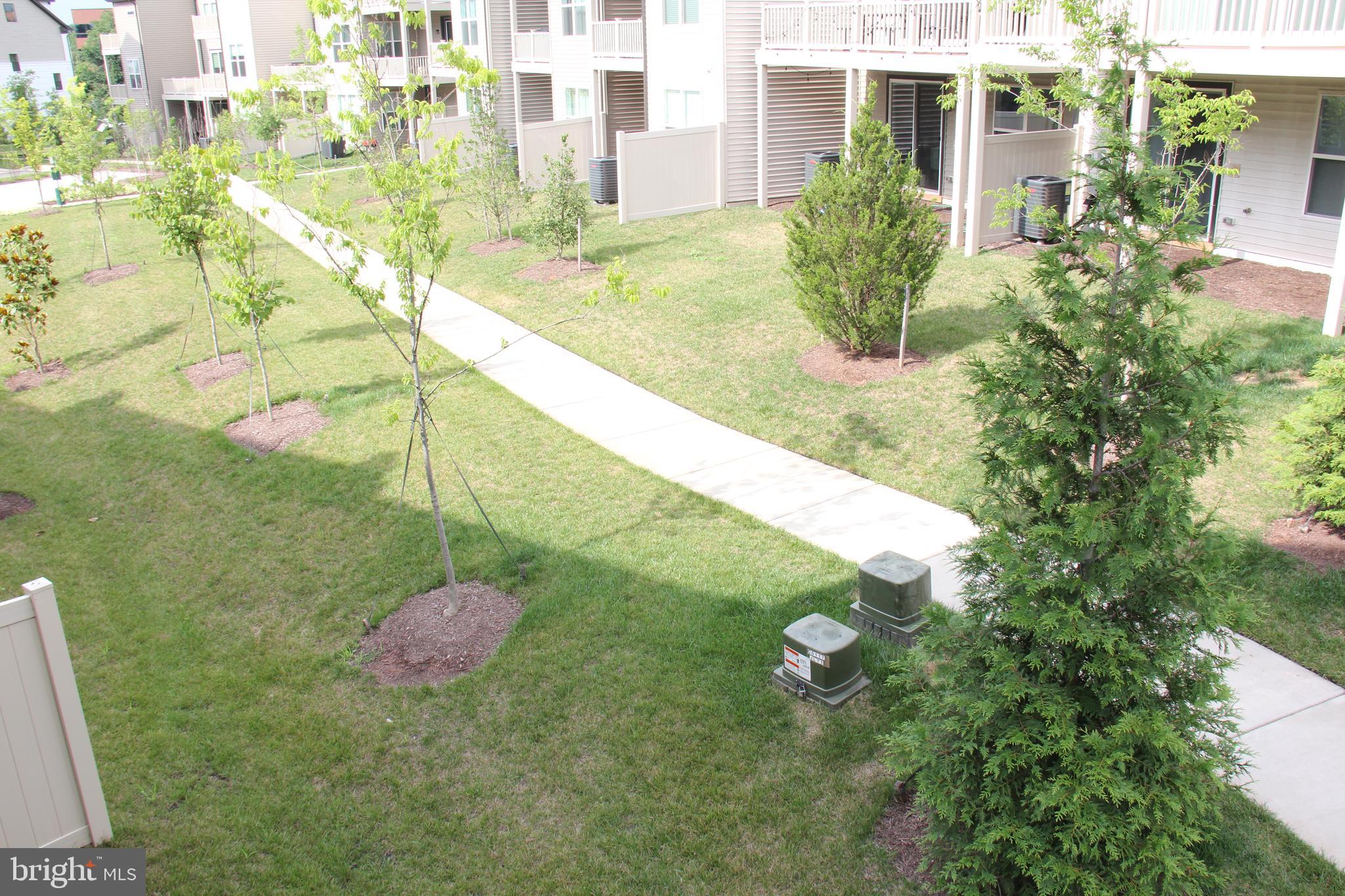 THE BOULEVARDS AT WESTFIELDS - Residential Lease