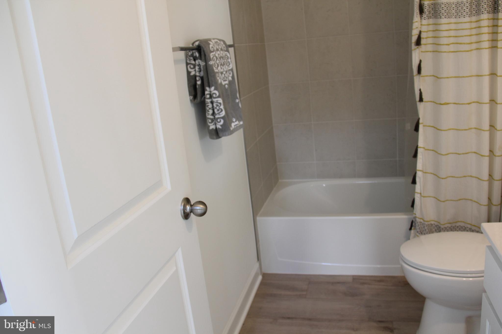 THE BOULEVARDS AT WESTFIELDS - Residential Lease