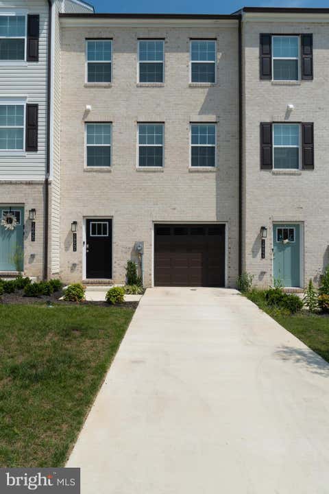 Townhouse For Rent - 16642 Green Glade Dr Dr<br/> BRANDYWINE, MD 20613