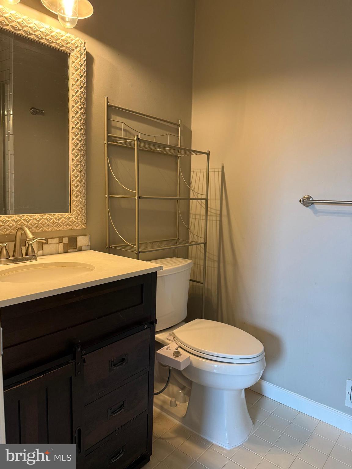 PERKIOMEN WOODS - Residential Lease