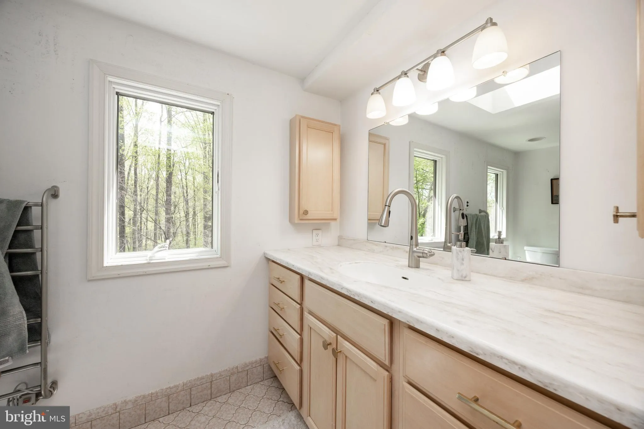 West Chester, Pennsylvania 19382, United States, 4 Bedrooms Bedrooms, ,4 BathroomsBathrooms,Residential,Pending,117953