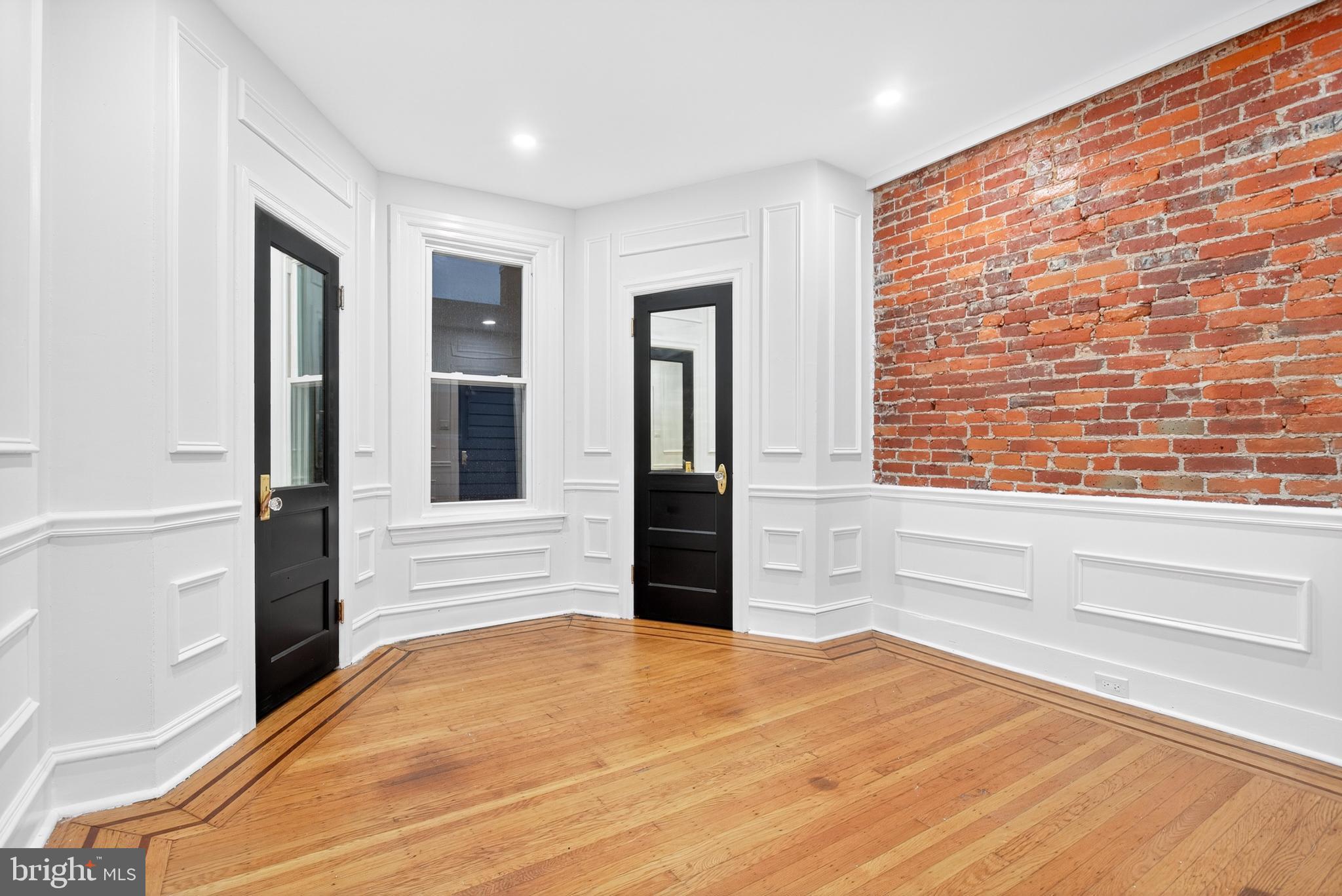 COBBS CREEK - Residential