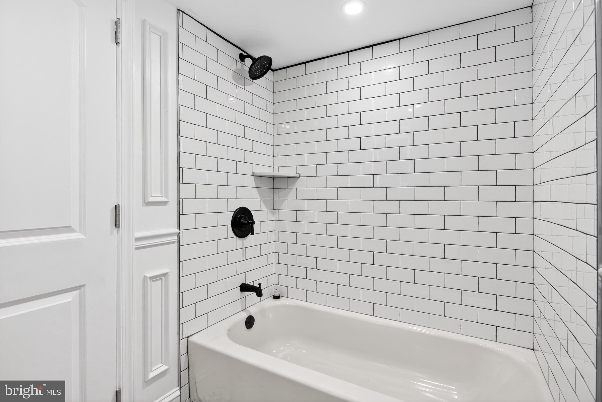 COBBS CREEK - Residential