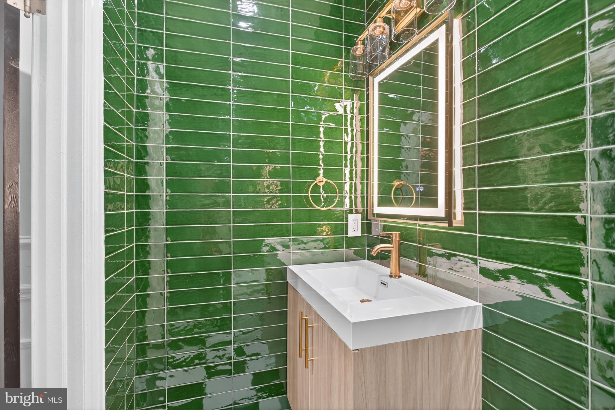 COBBS CREEK - Residential