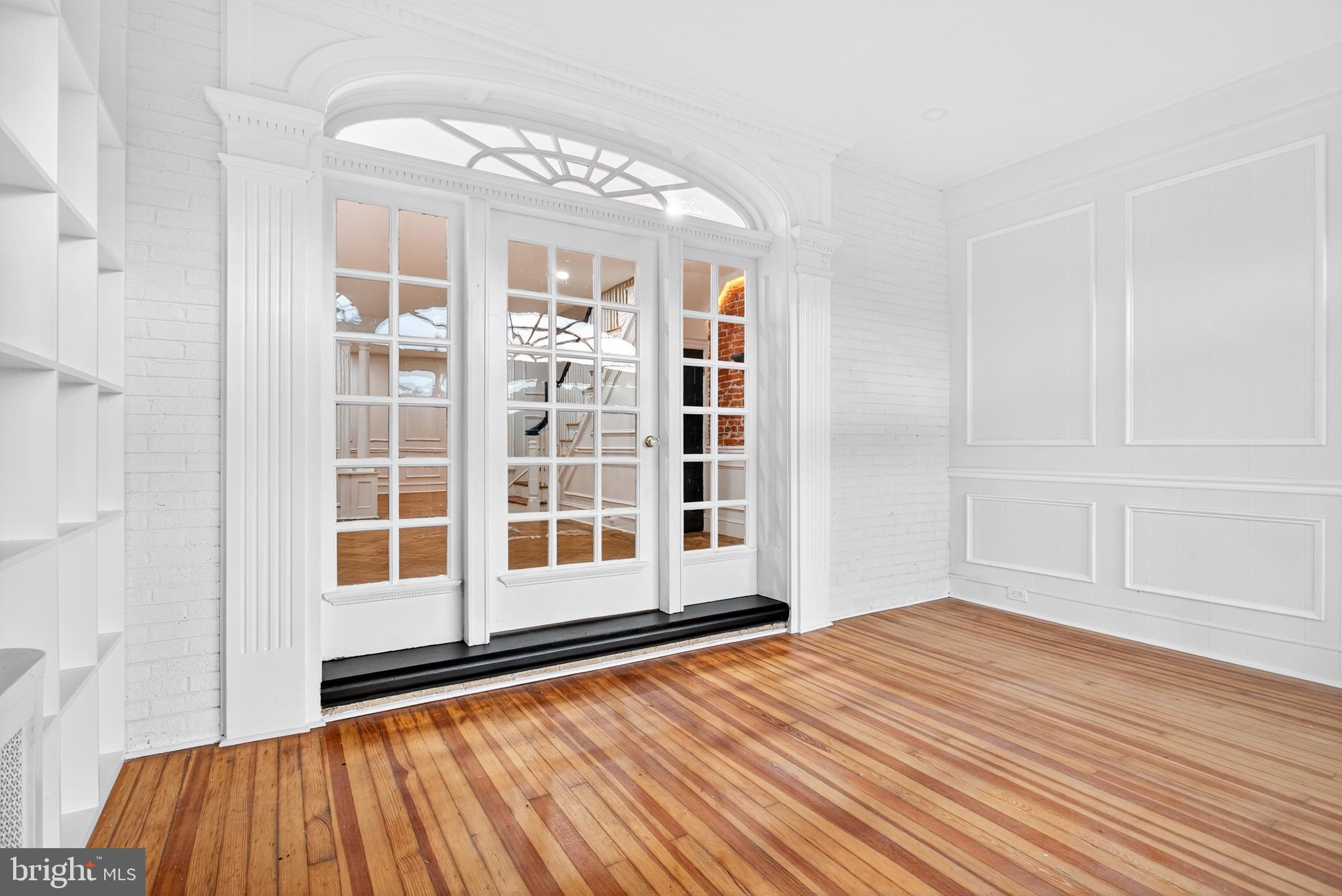 5821 COBBS CREEK