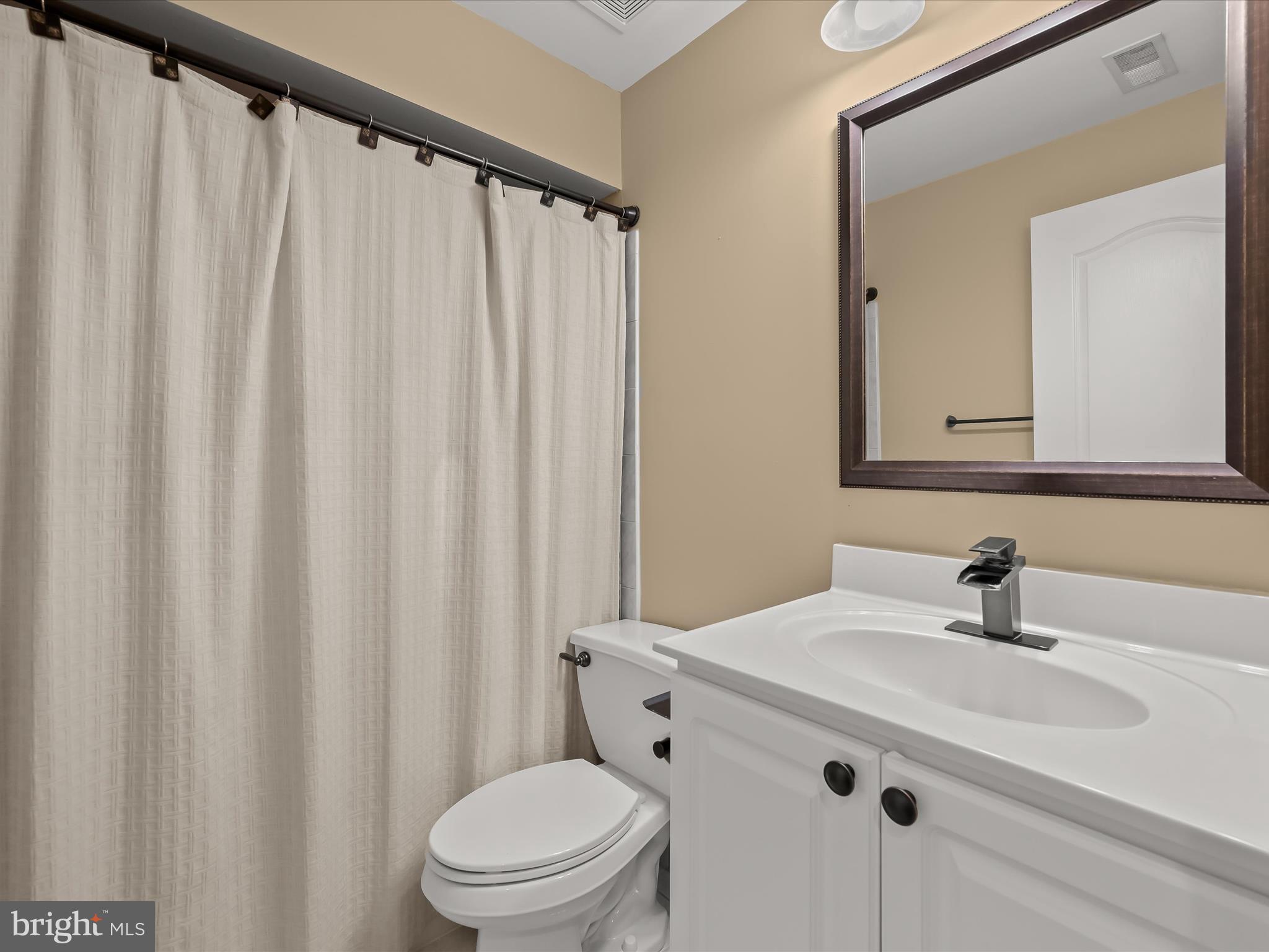 FAIRWAY VILLAS - Residential