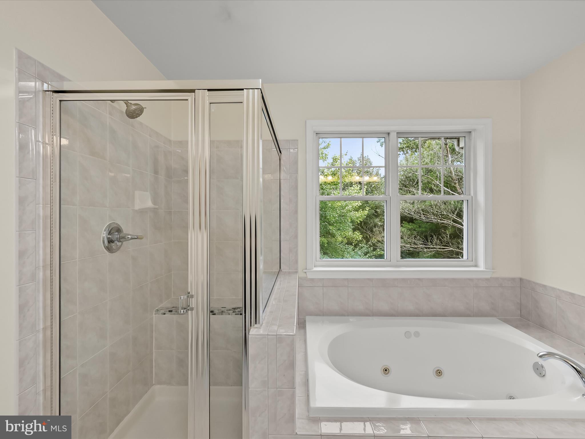 FAIRWAY VILLAS - Residential