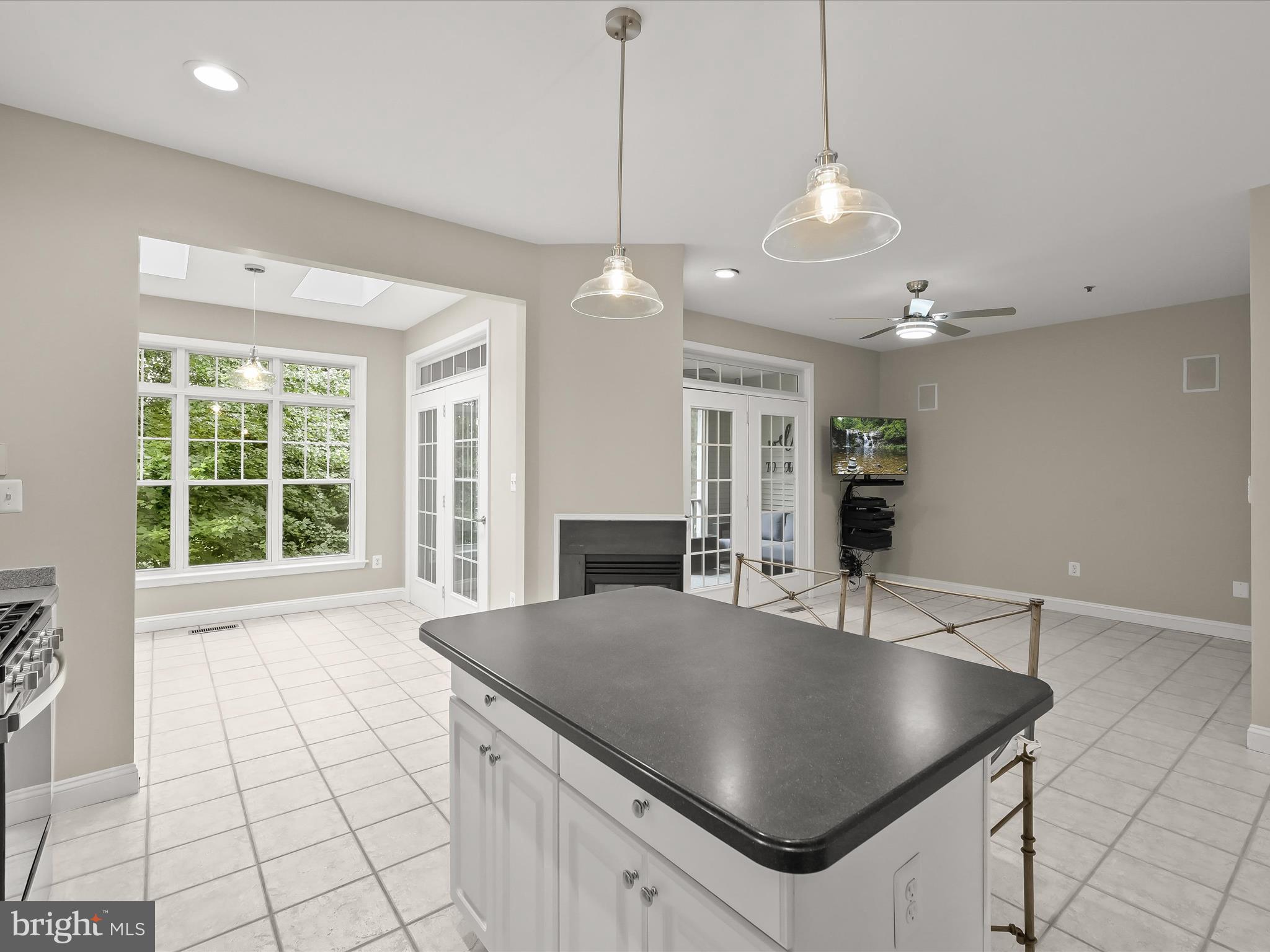 FAIRWAY VILLAS - Residential