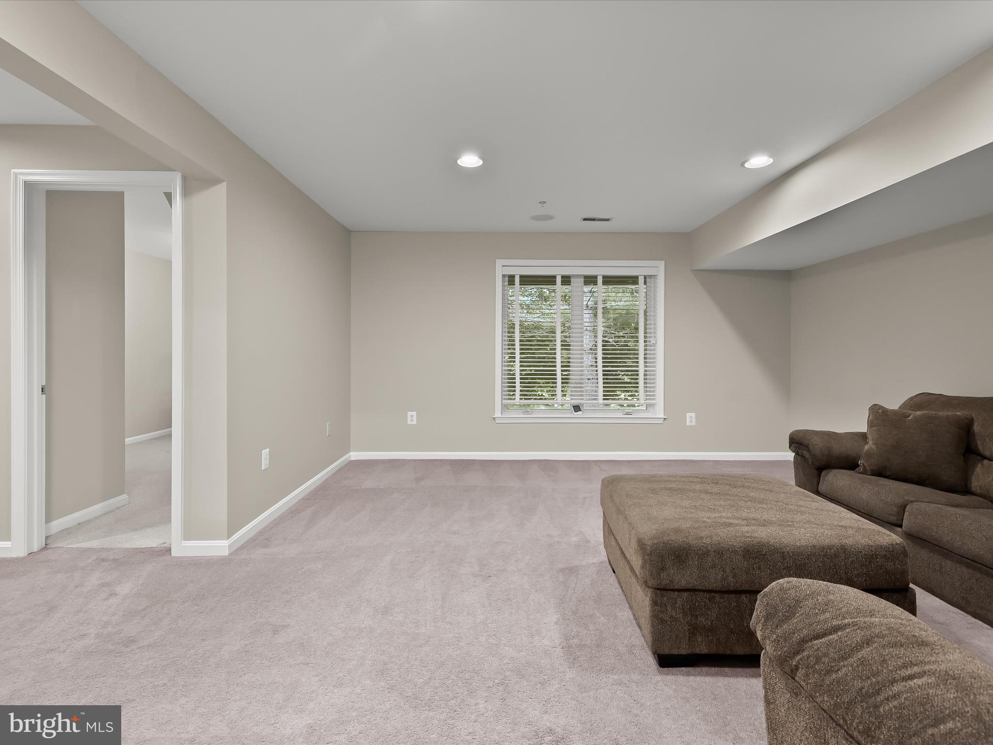 FAIRWAY VILLAS - Residential